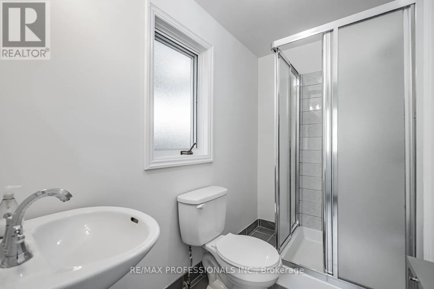 228 THE KINGSWAY
