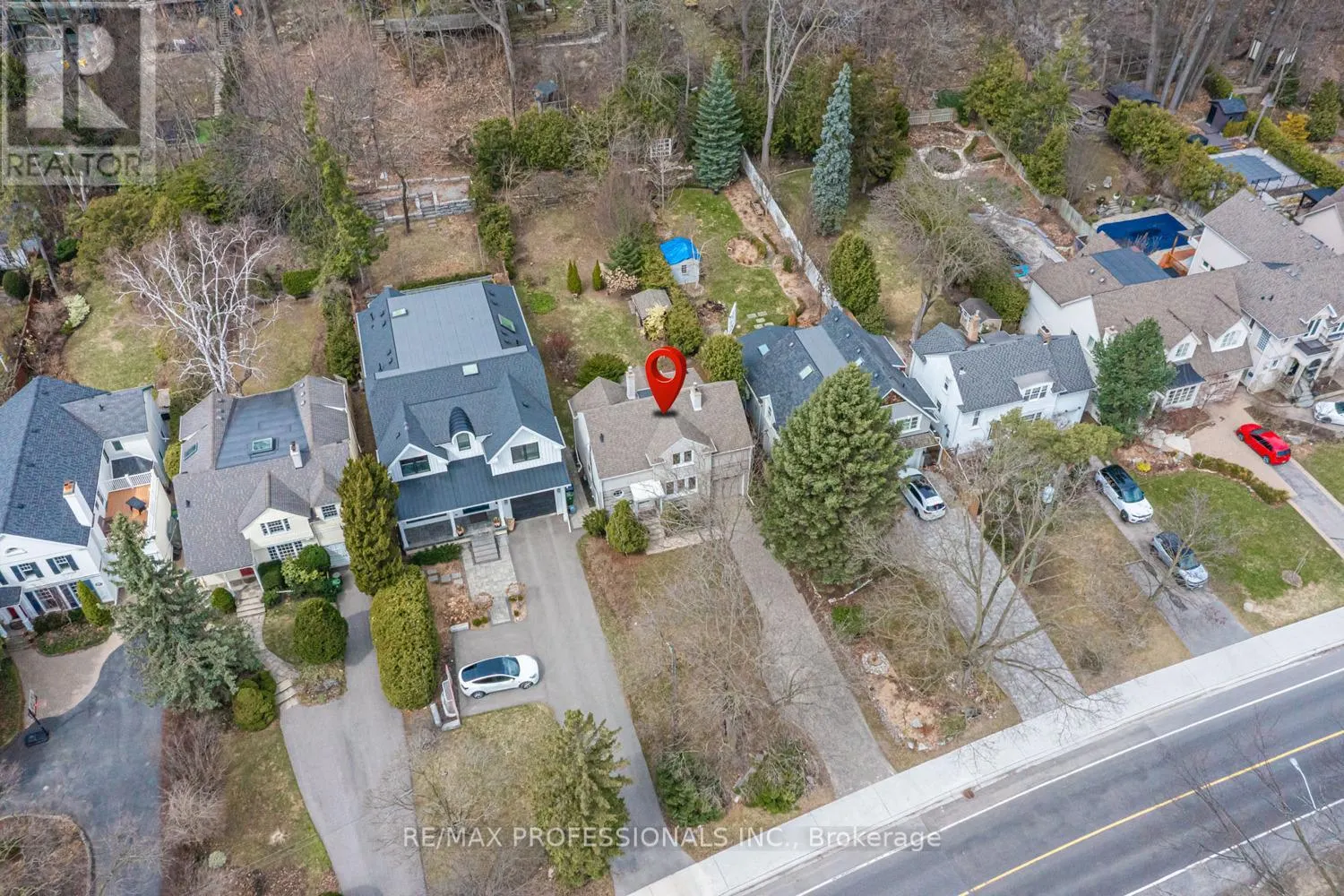 228 THE KINGSWAY