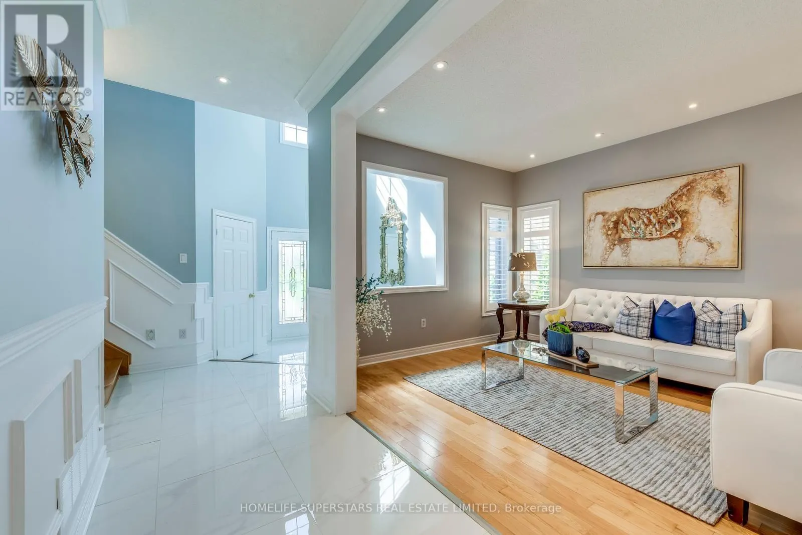 ( UPPER LEVEL ) - 3465 AQUINAS AVENUE