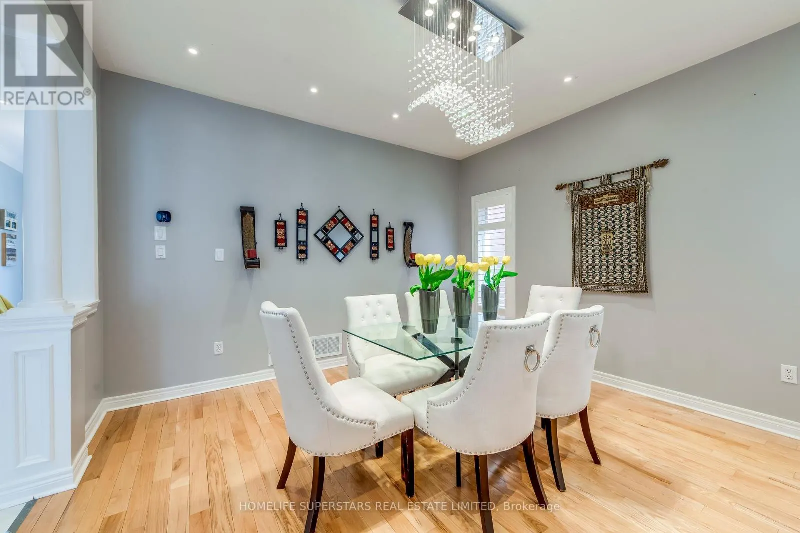 ( UPPER LEVEL ) - 3465 AQUINAS AVENUE
