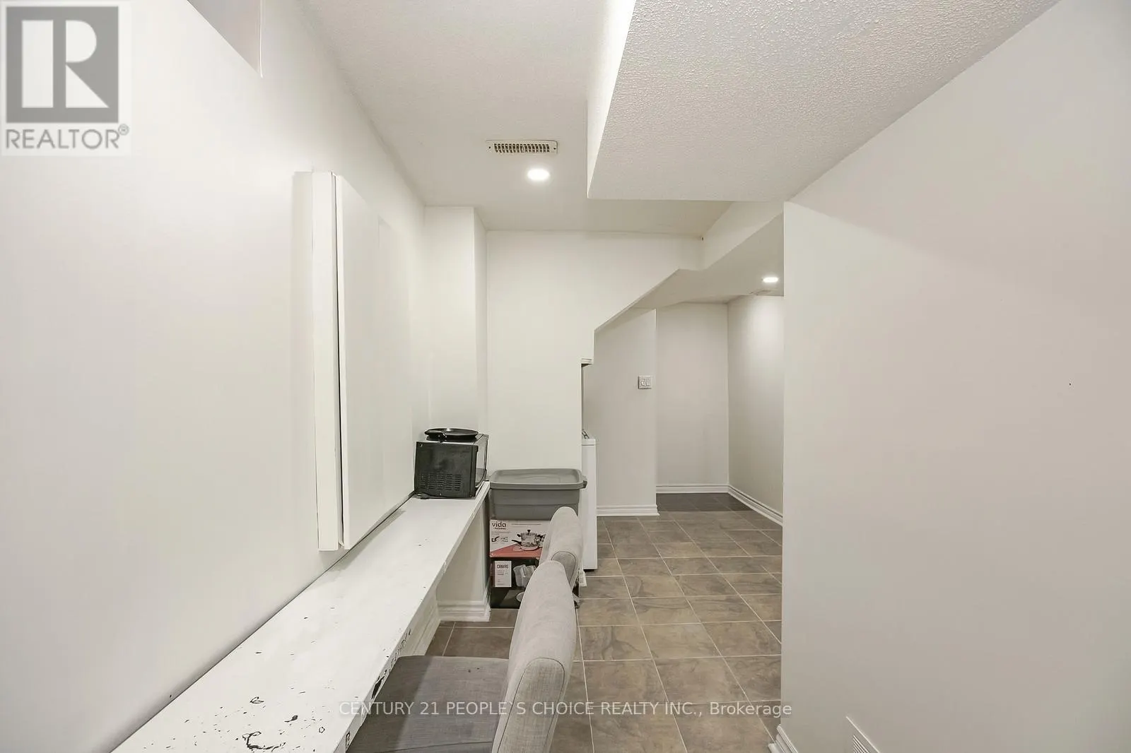 90 HASHMI PLACE