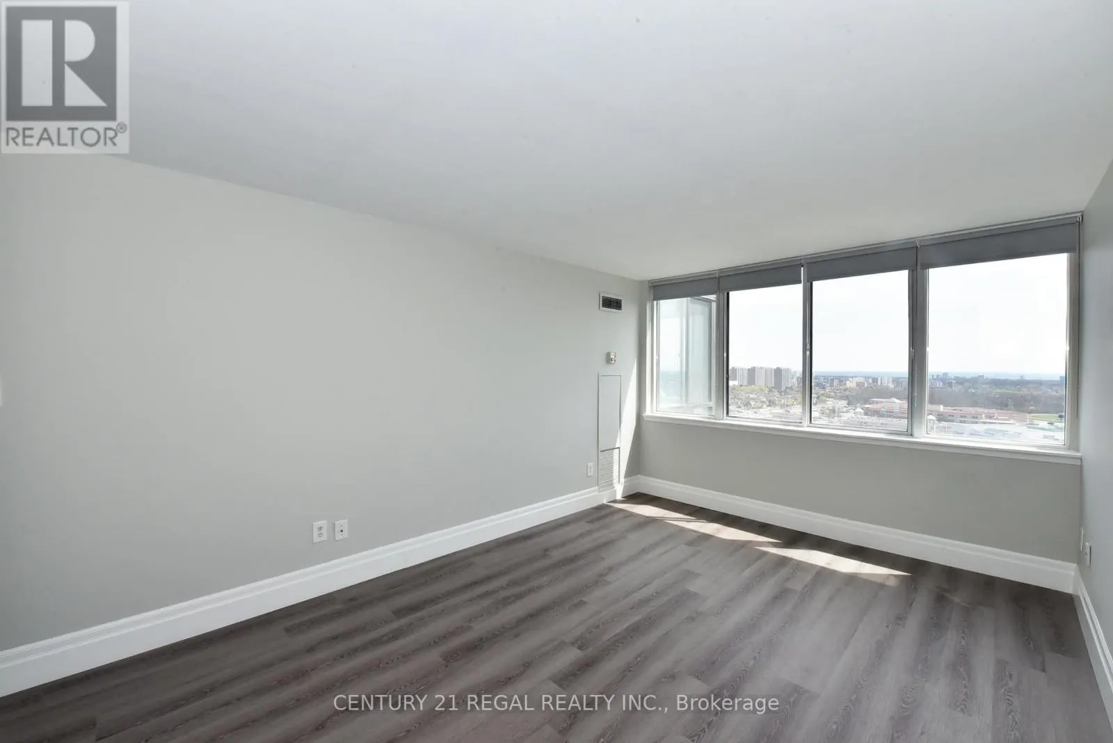 1612 - 350 WEBB DRIVE