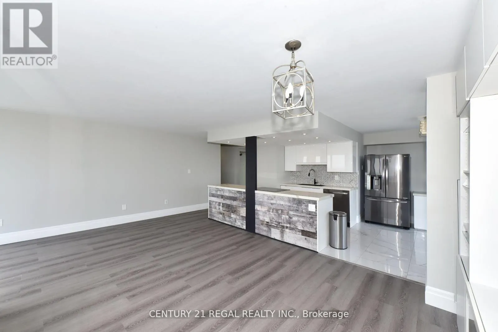 1612 - 350 WEBB DRIVE