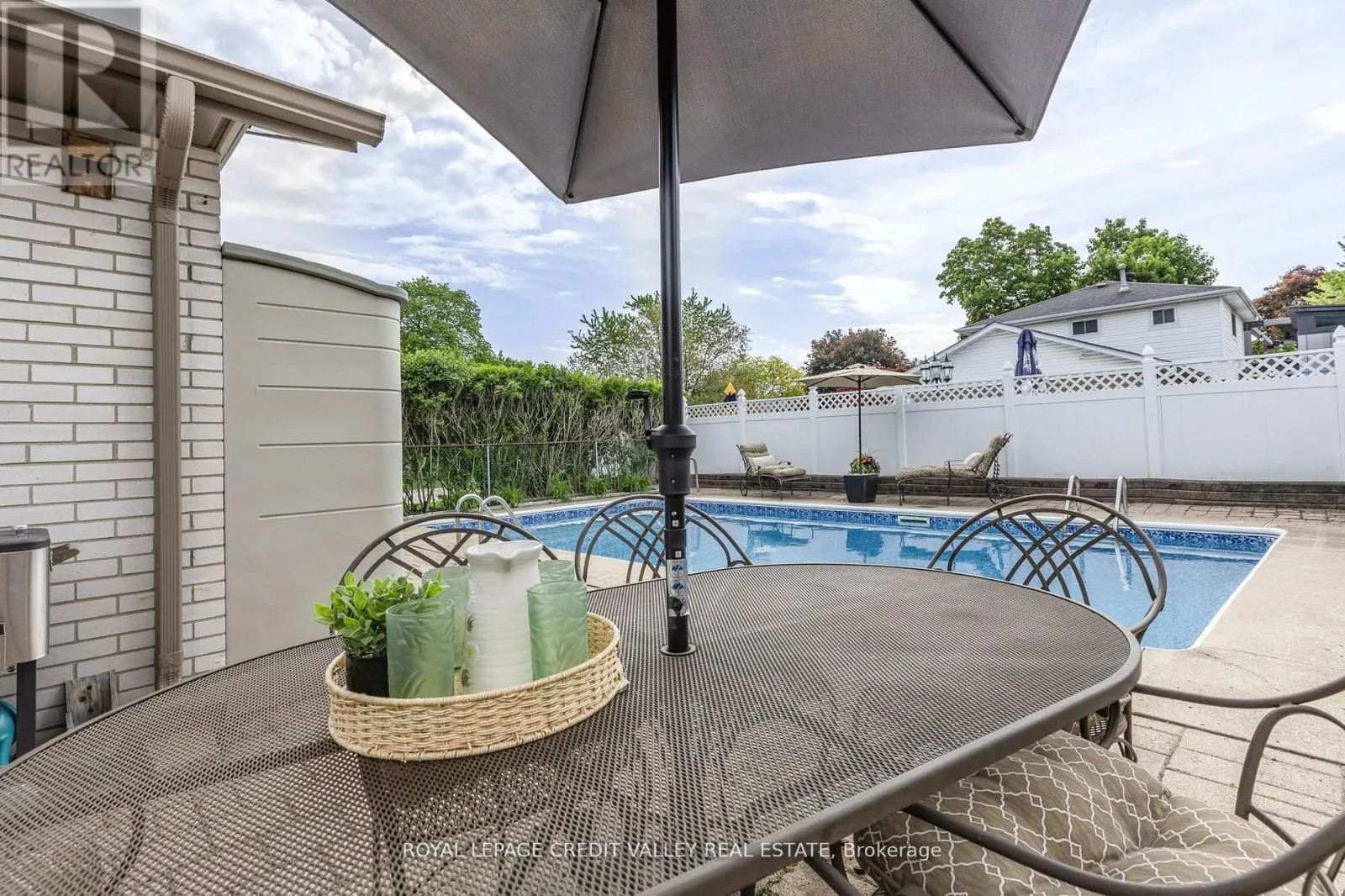 36 LOCKTON CRESCENT