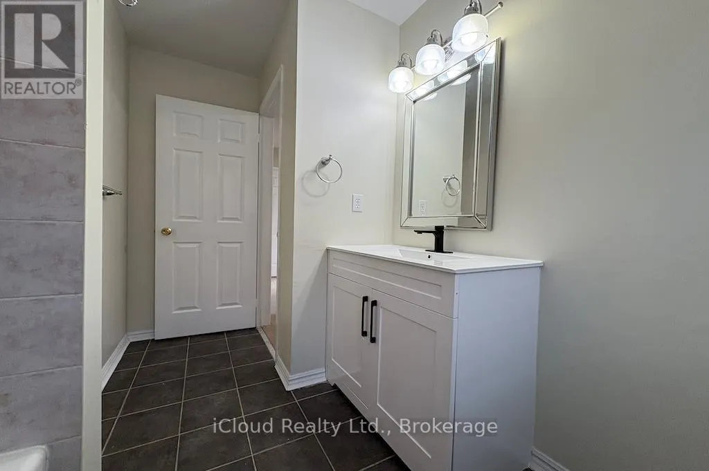 1220 KNIGHT TRAIL