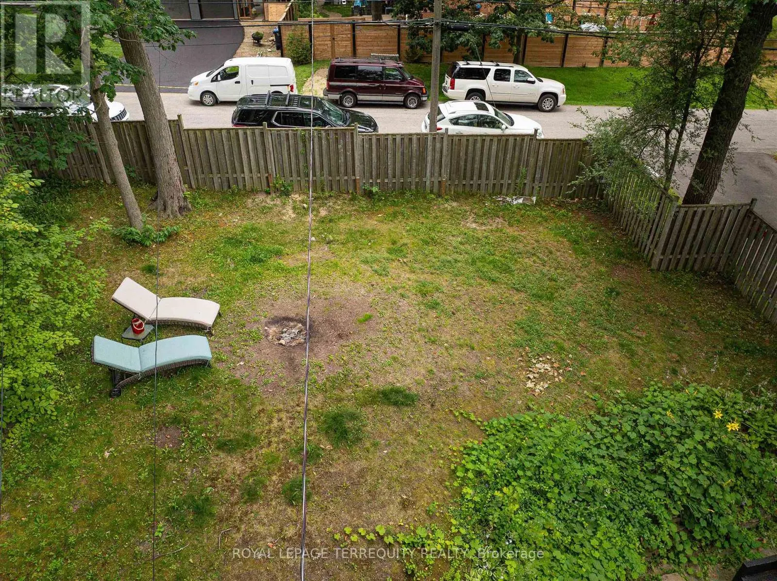 1412 GLENWOOD DRIVE