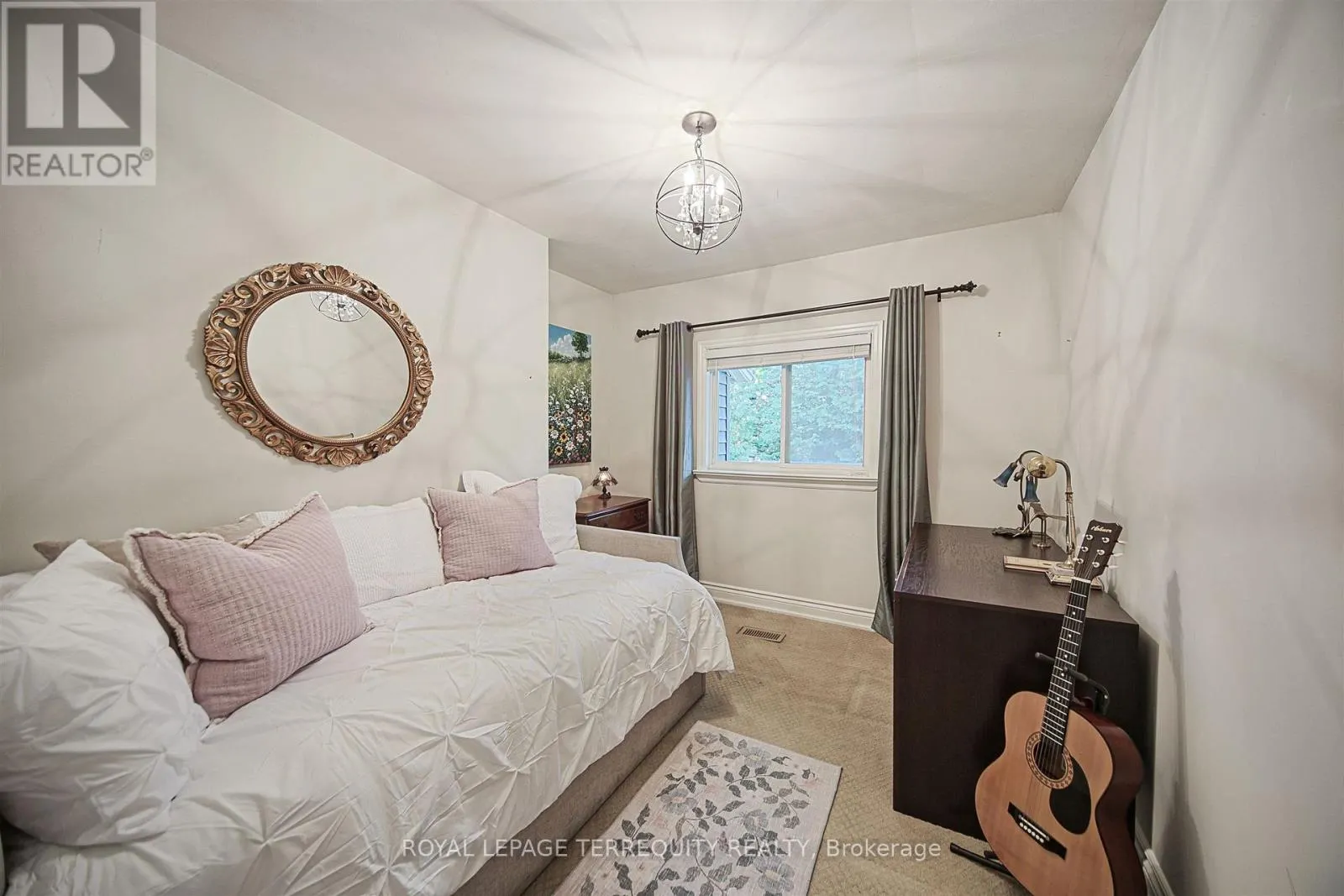 1412 GLENWOOD DRIVE