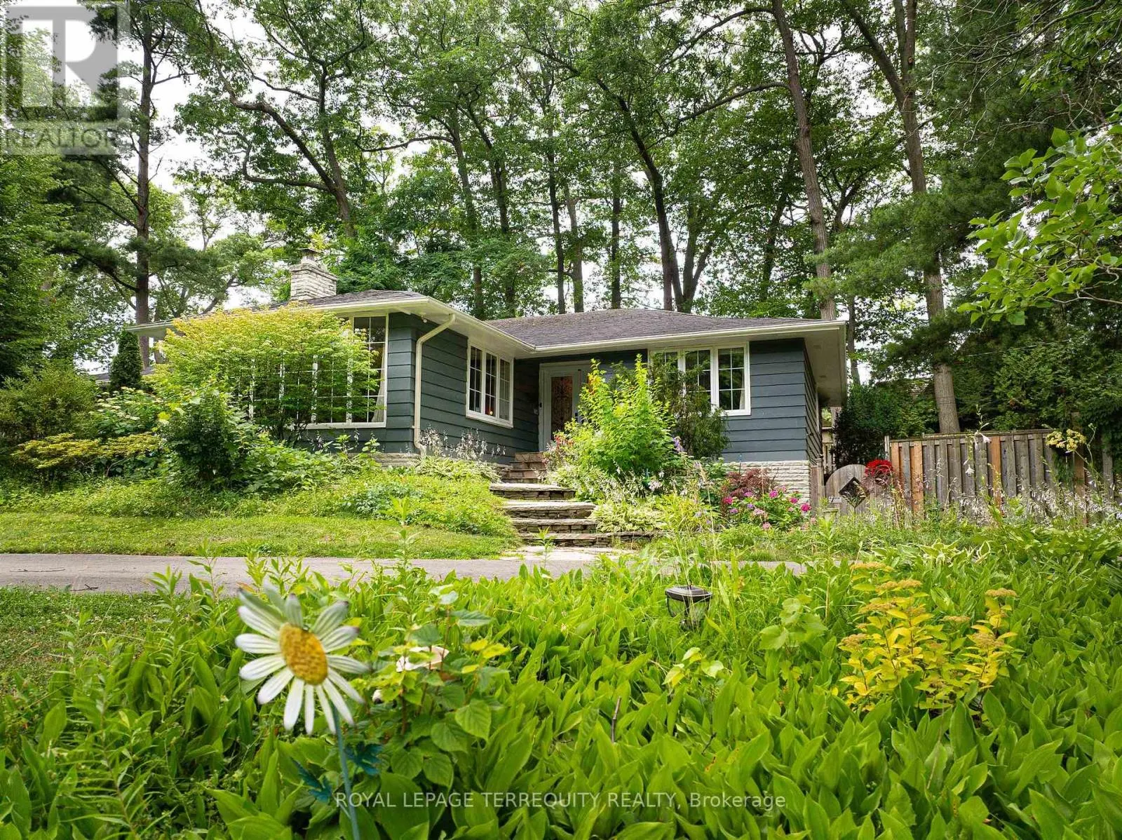 1412 GLENWOOD DRIVE