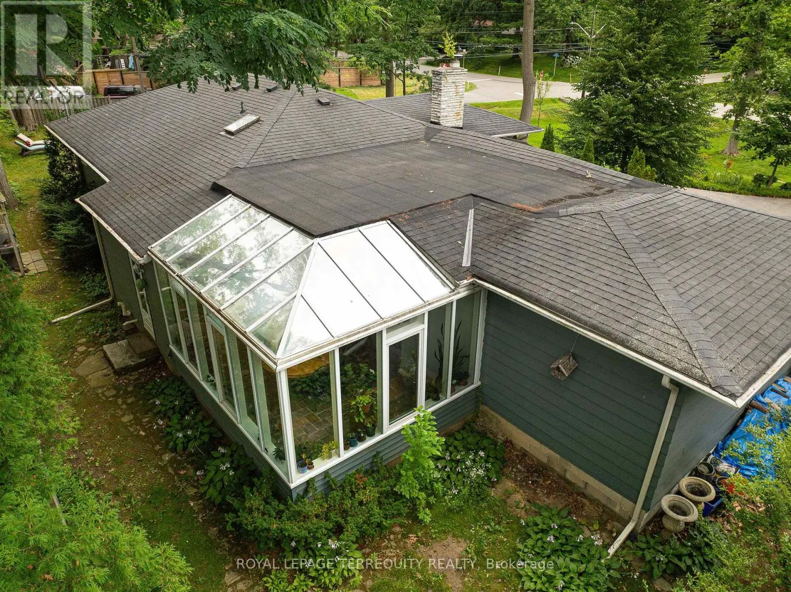 1412 GLENWOOD DRIVE
