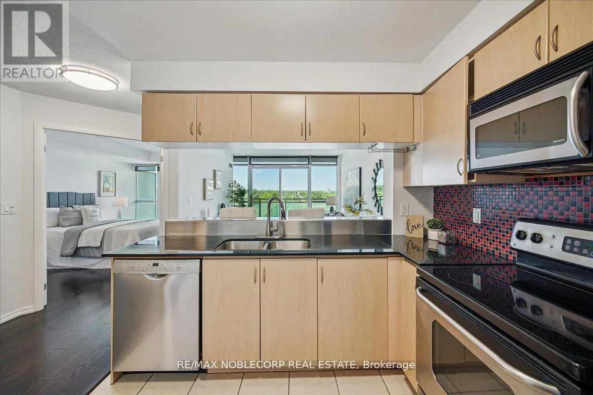 1403 - 185 LEGION ROAD