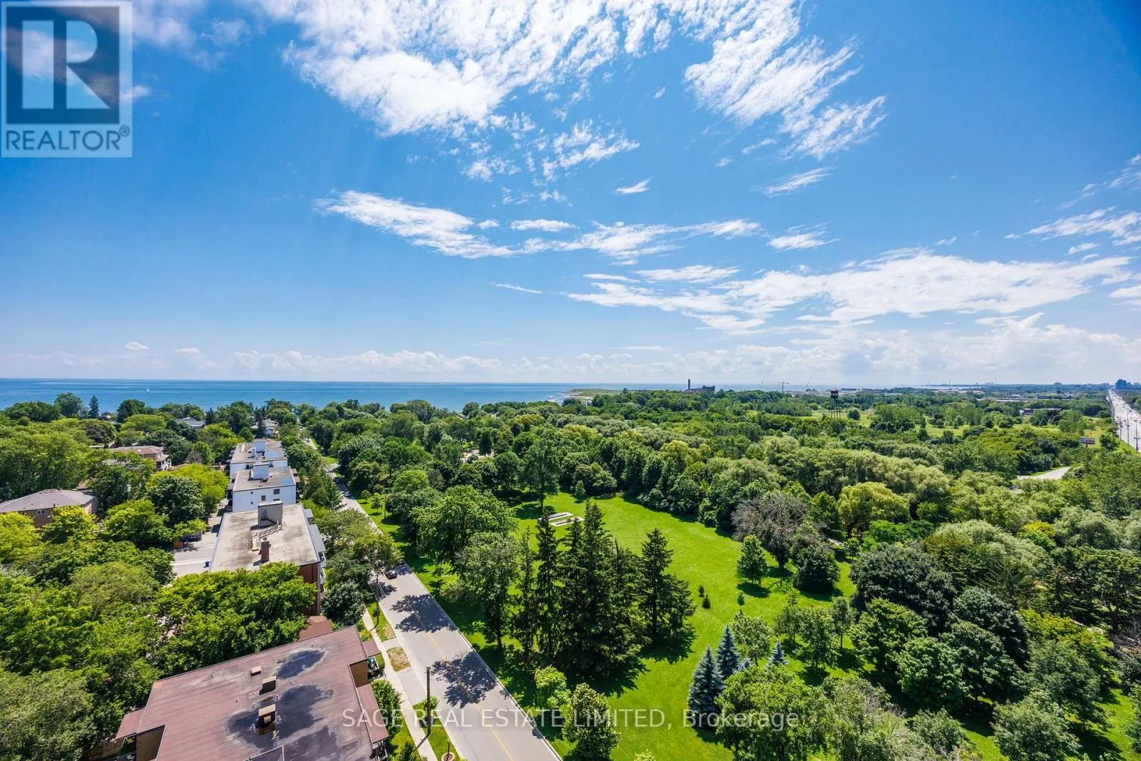 1302 - 3865 LAKE SHORE BOULEVARD W
