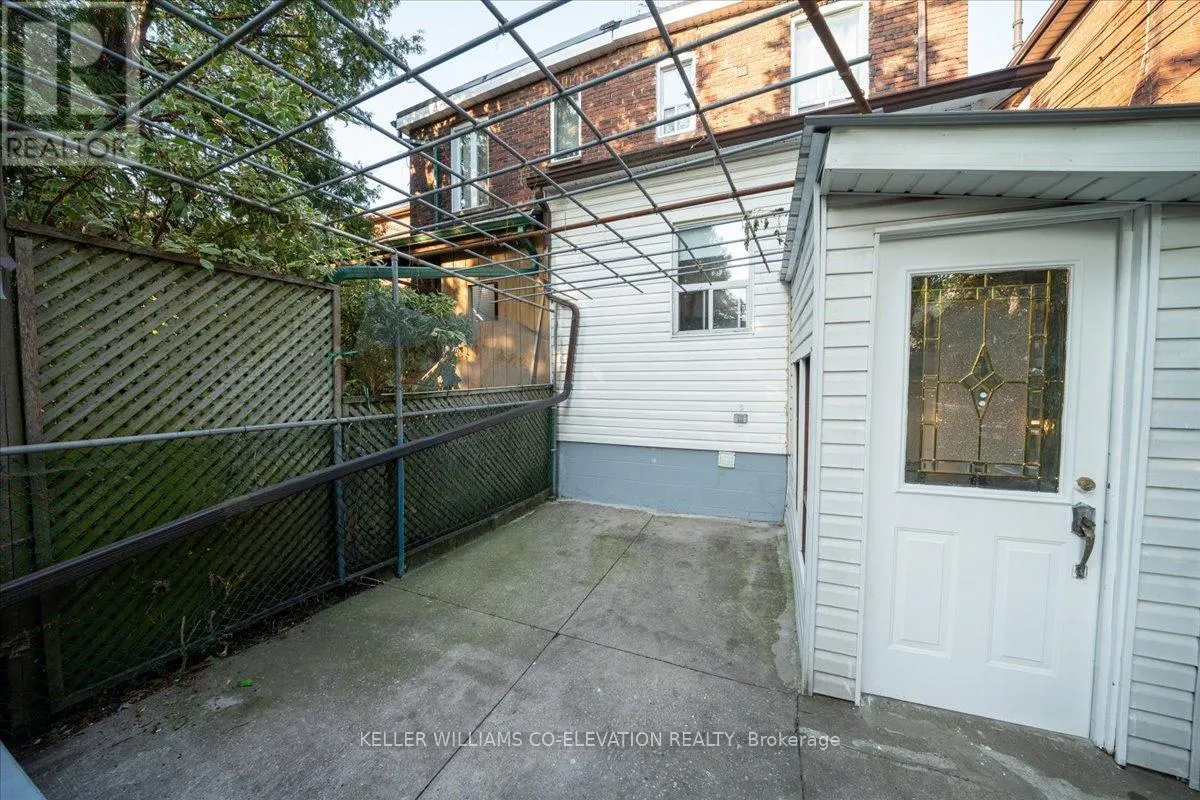 85 EMERSON AVENUE