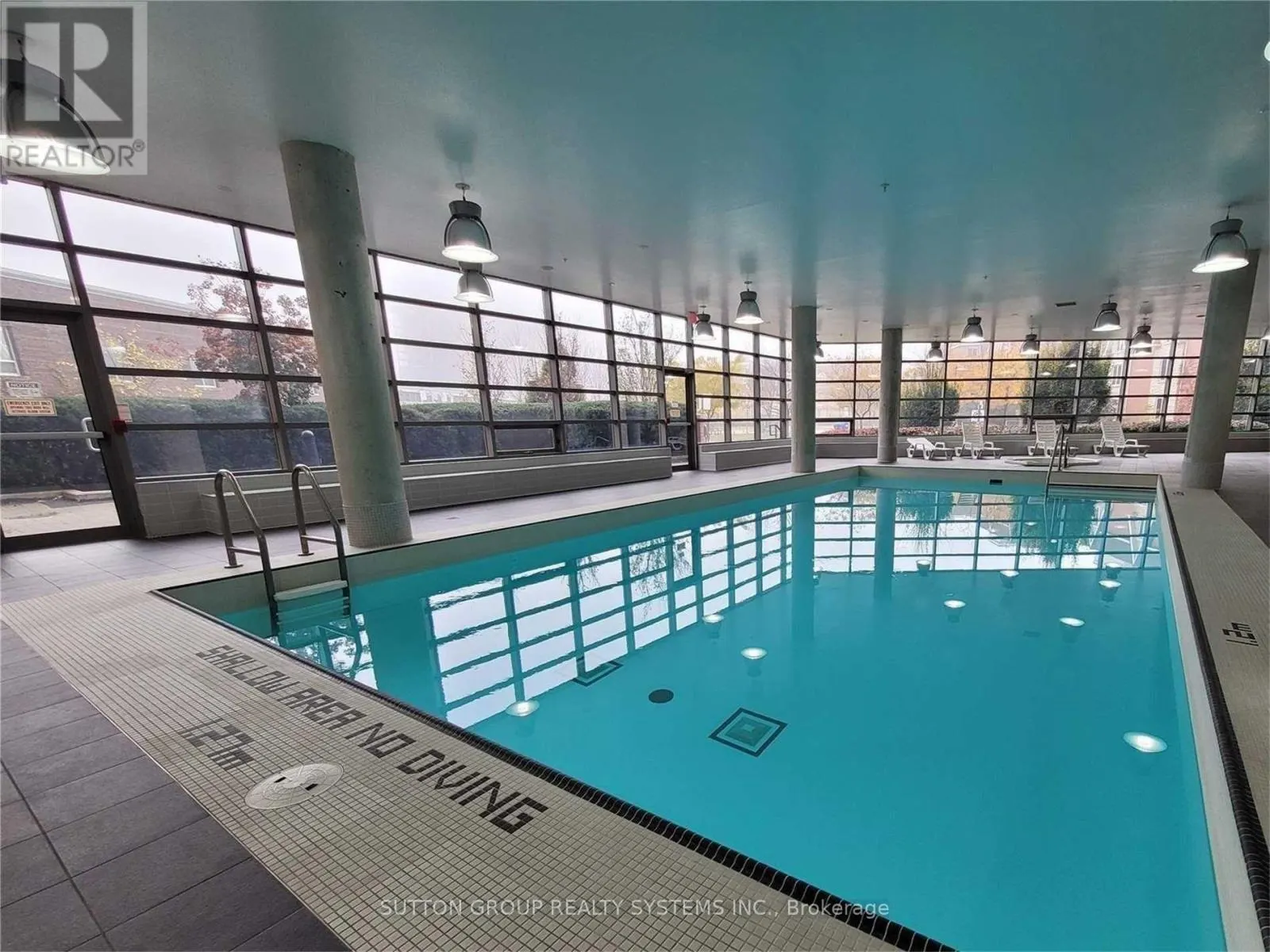 105 - 38 JOE SHUSTER WAY