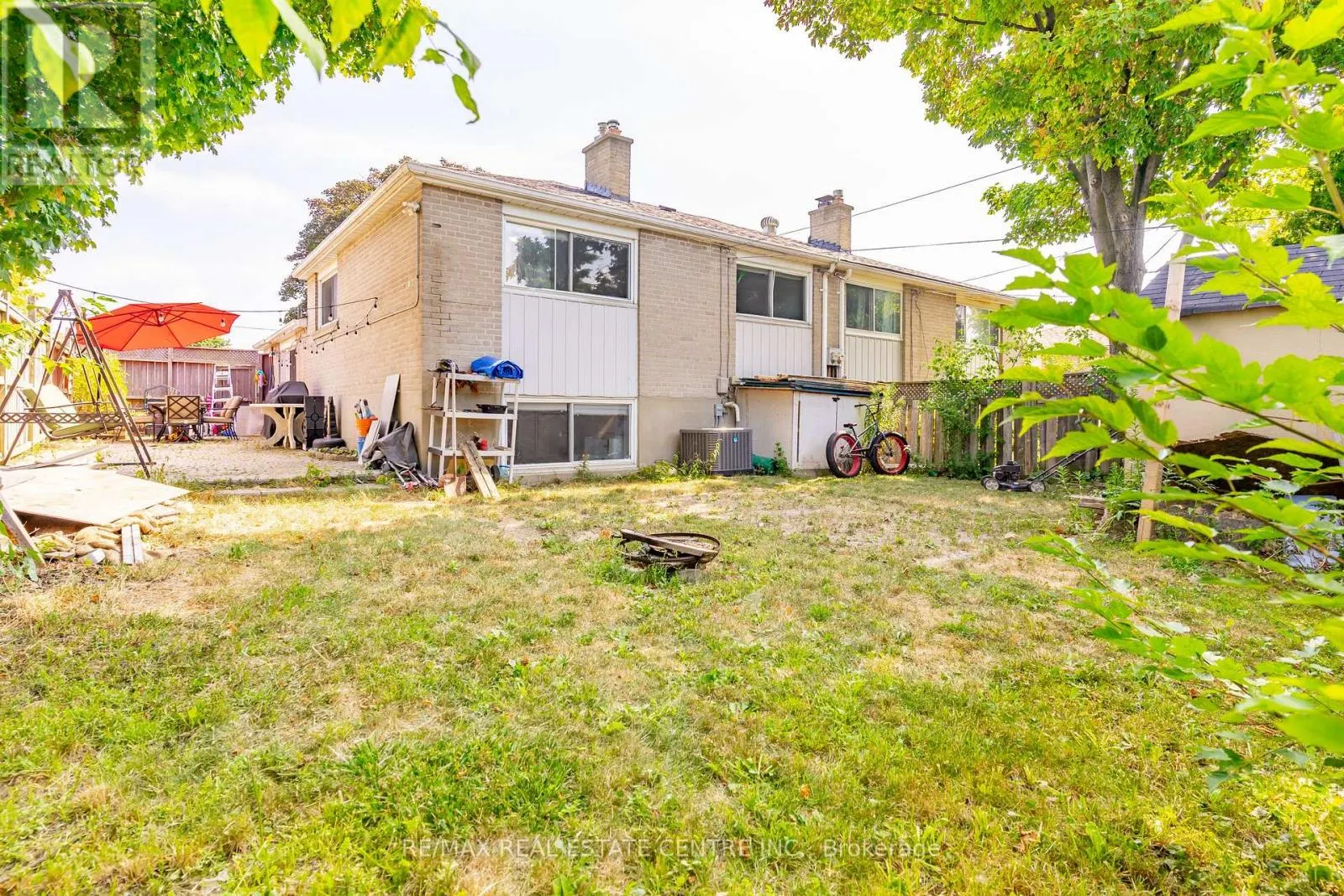 105 ALOMA CRESCENT