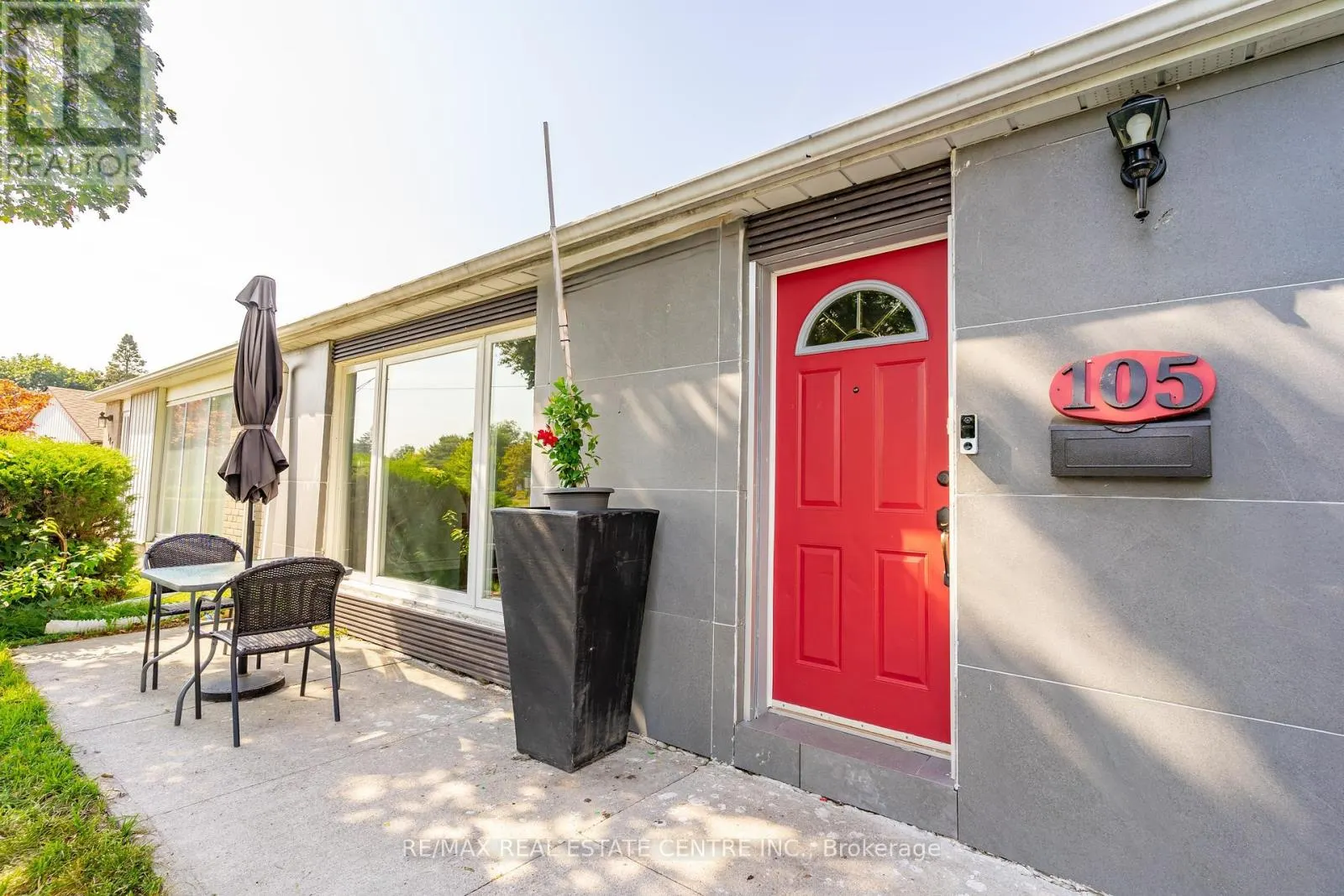 105 ALOMA CRESCENT