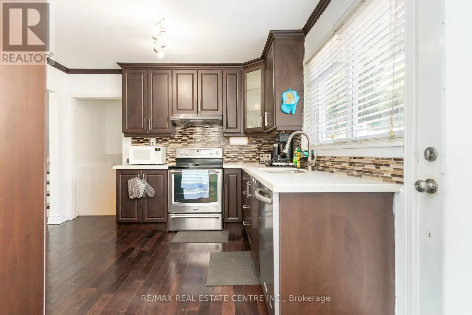 105 ALOMA CRESCENT