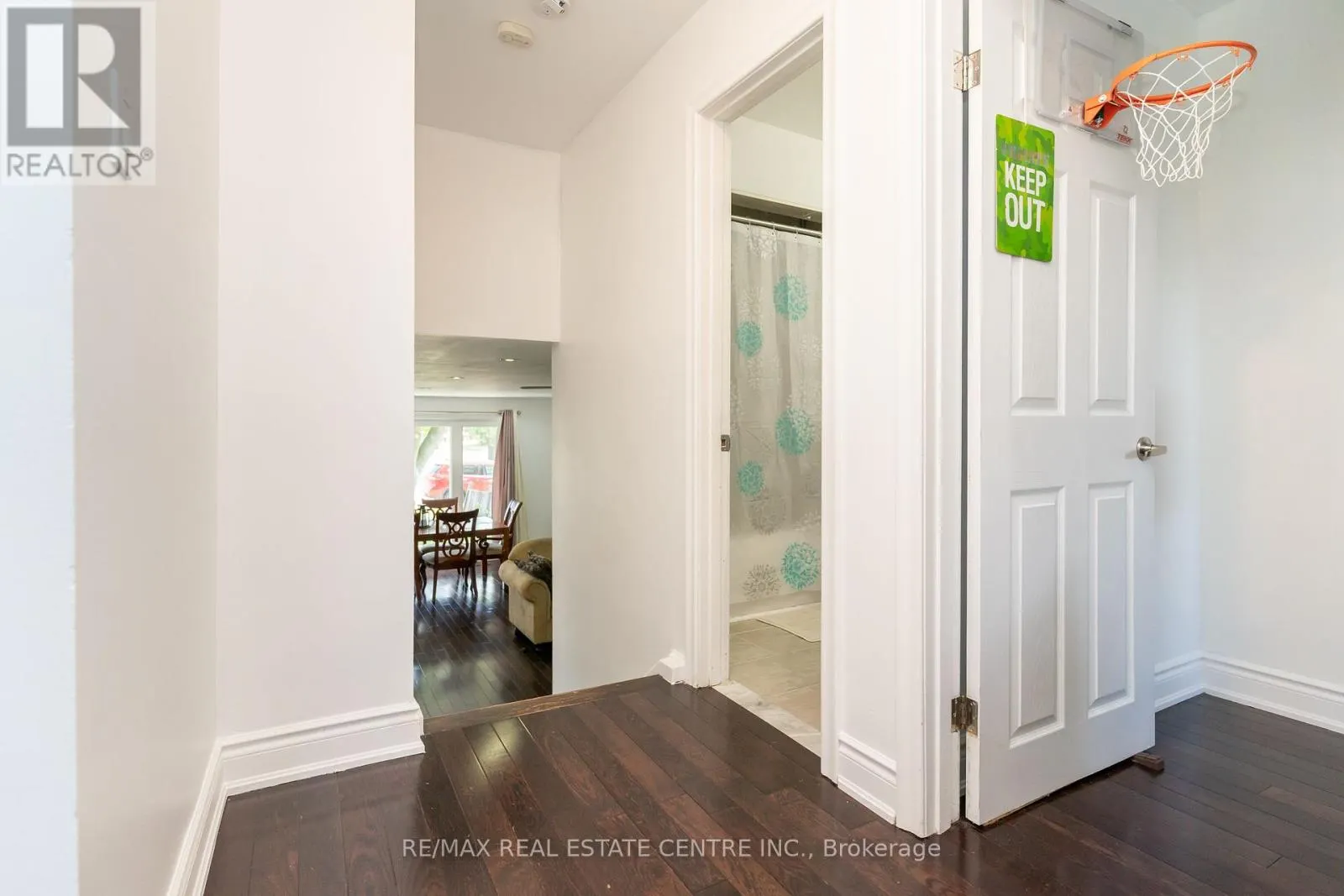 105 ALOMA CRESCENT