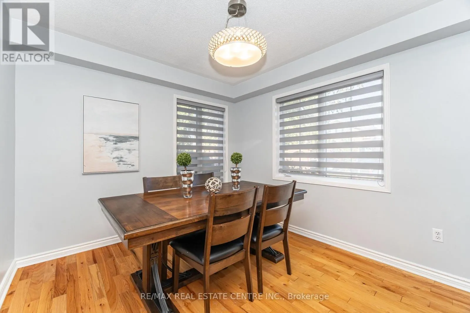 16 FEATHERTOP LANE