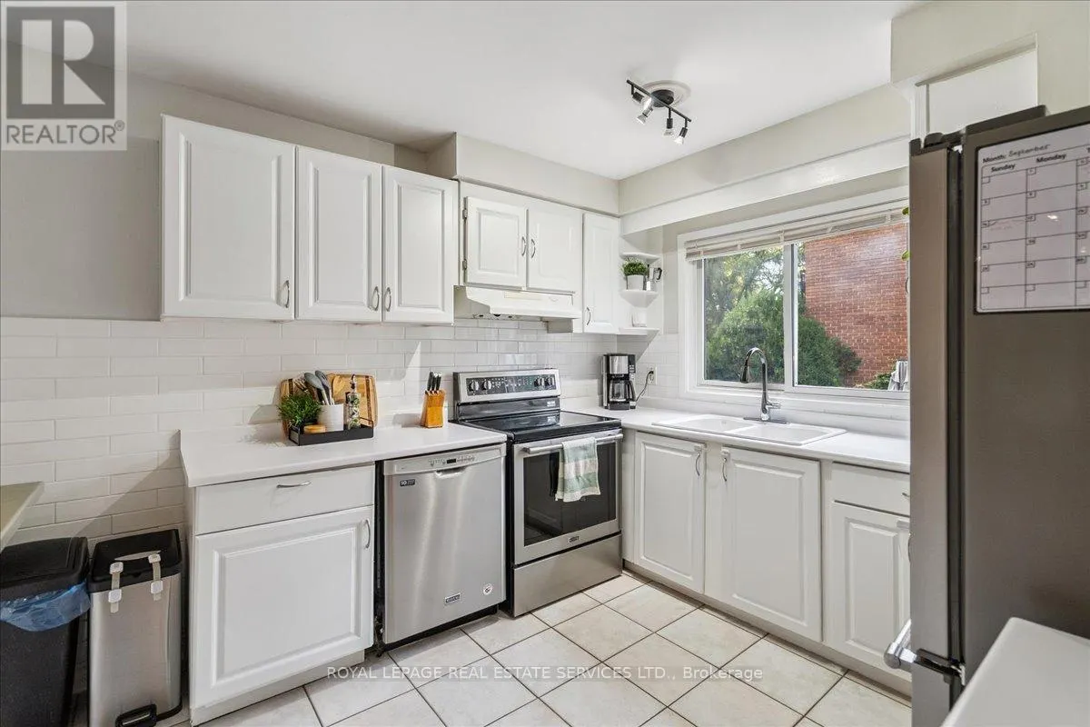 3 - 3011 CENTENNIAL DRIVE