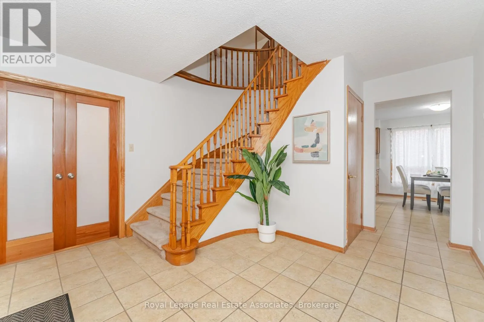 2288 LOG WOOD COURT N