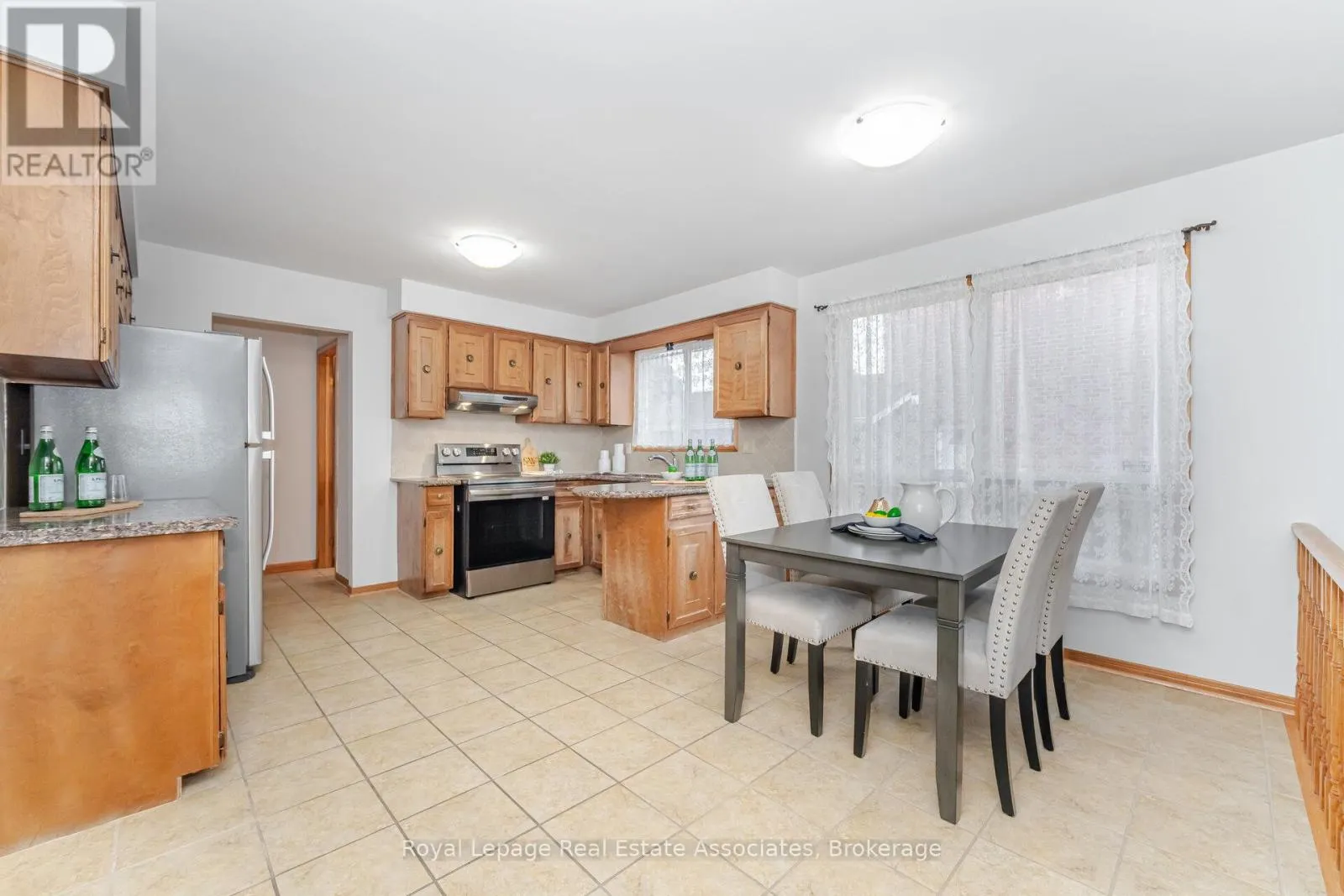 2288 LOG WOOD COURT N