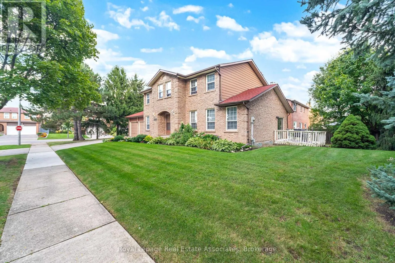 2288 LOG WOOD COURT N