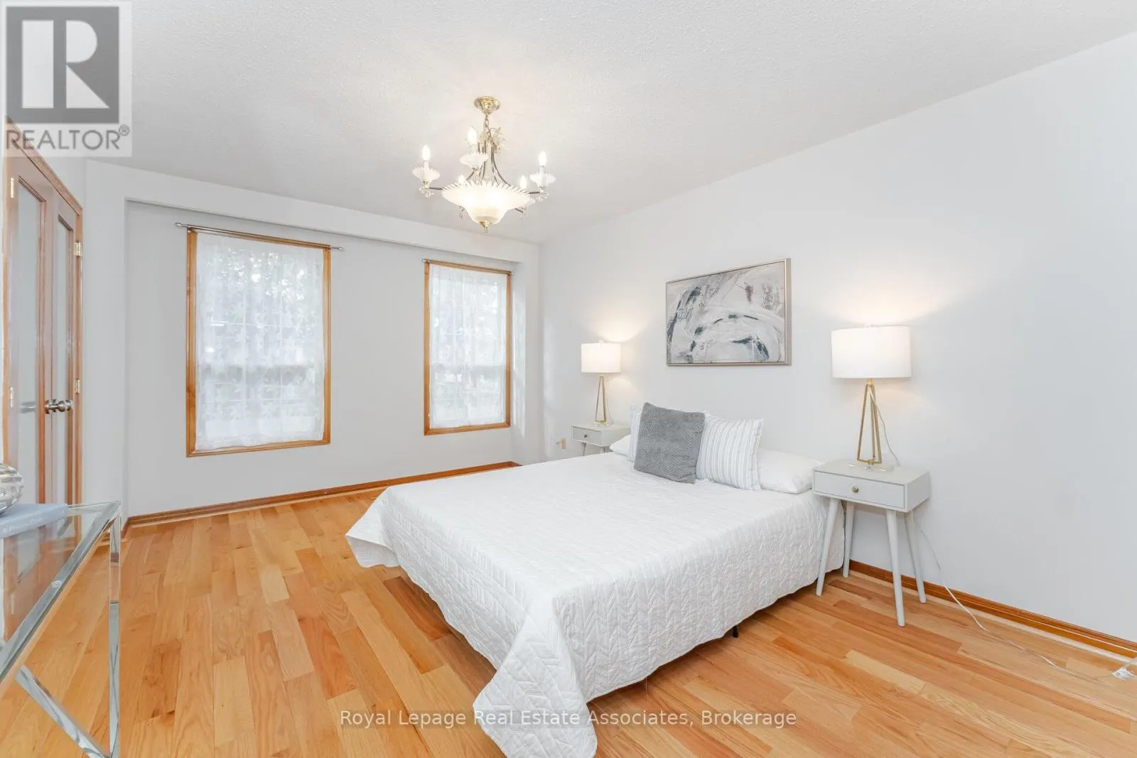 2288 LOG WOOD COURT N