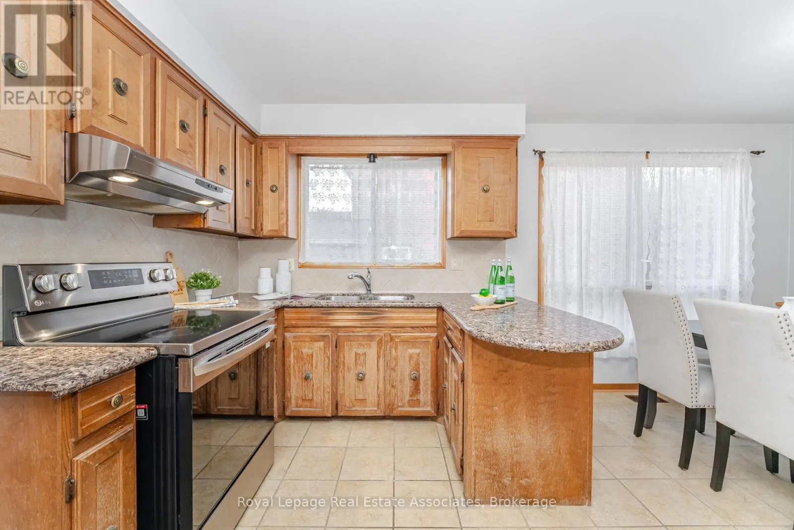2288 LOG WOOD COURT N