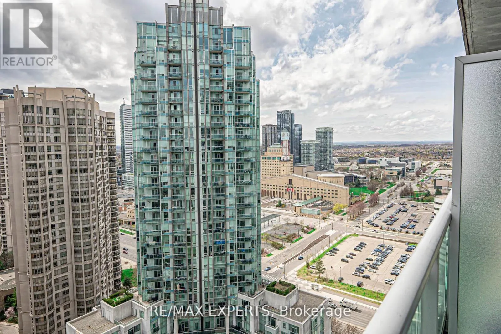 2606 - 223 WEBB DRIVE
