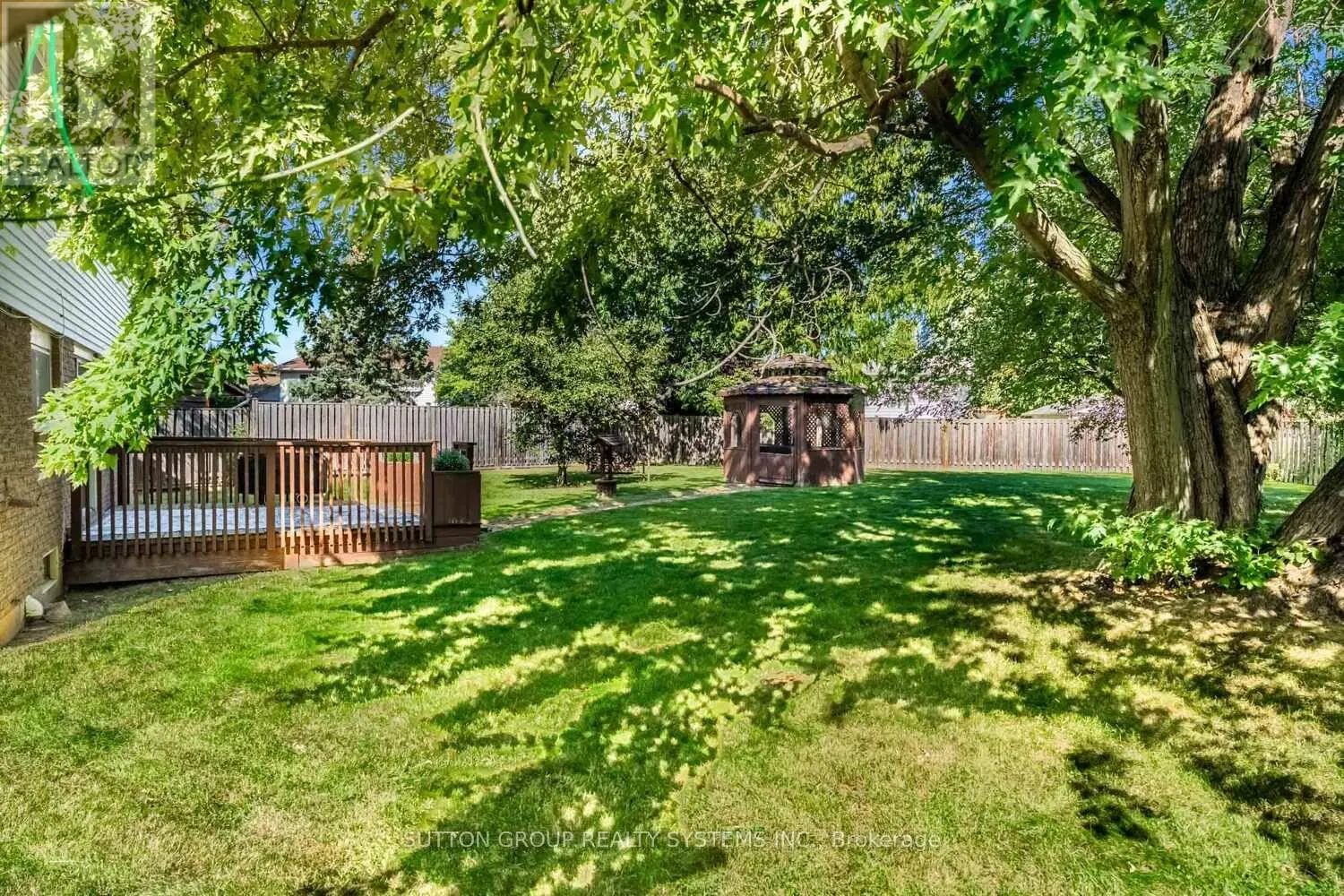 774 BANTING COURT