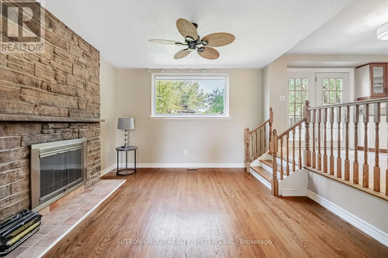774 BANTING COURT