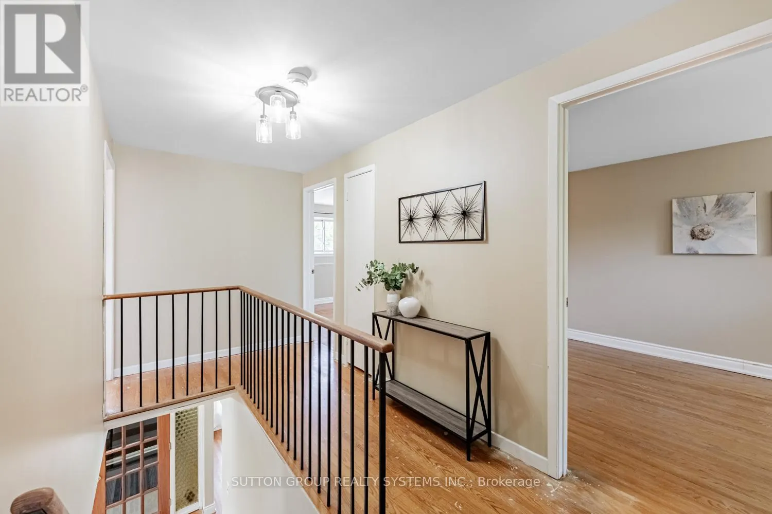 774 BANTING COURT