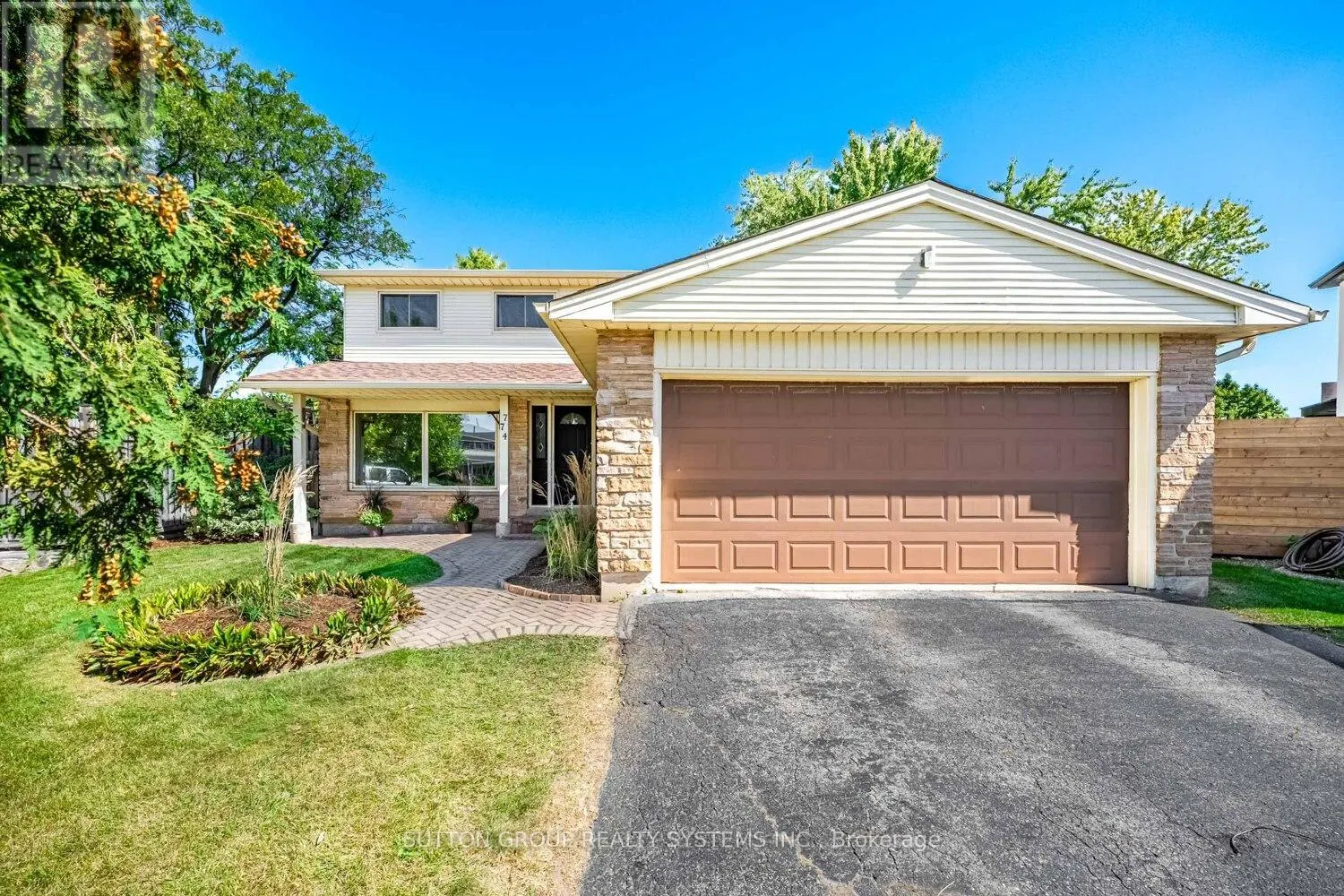 774 BANTING COURT