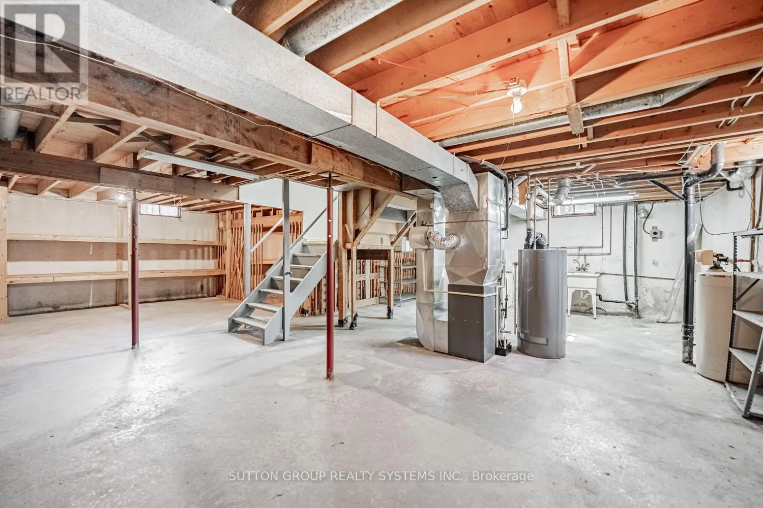 774 BANTING COURT