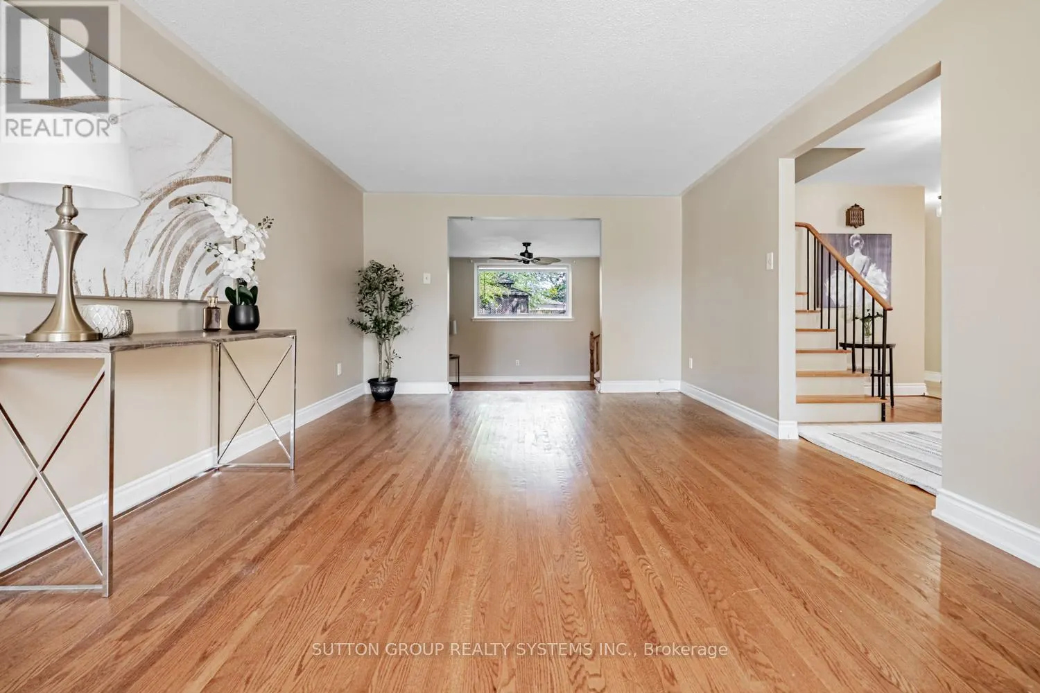 774 BANTING COURT