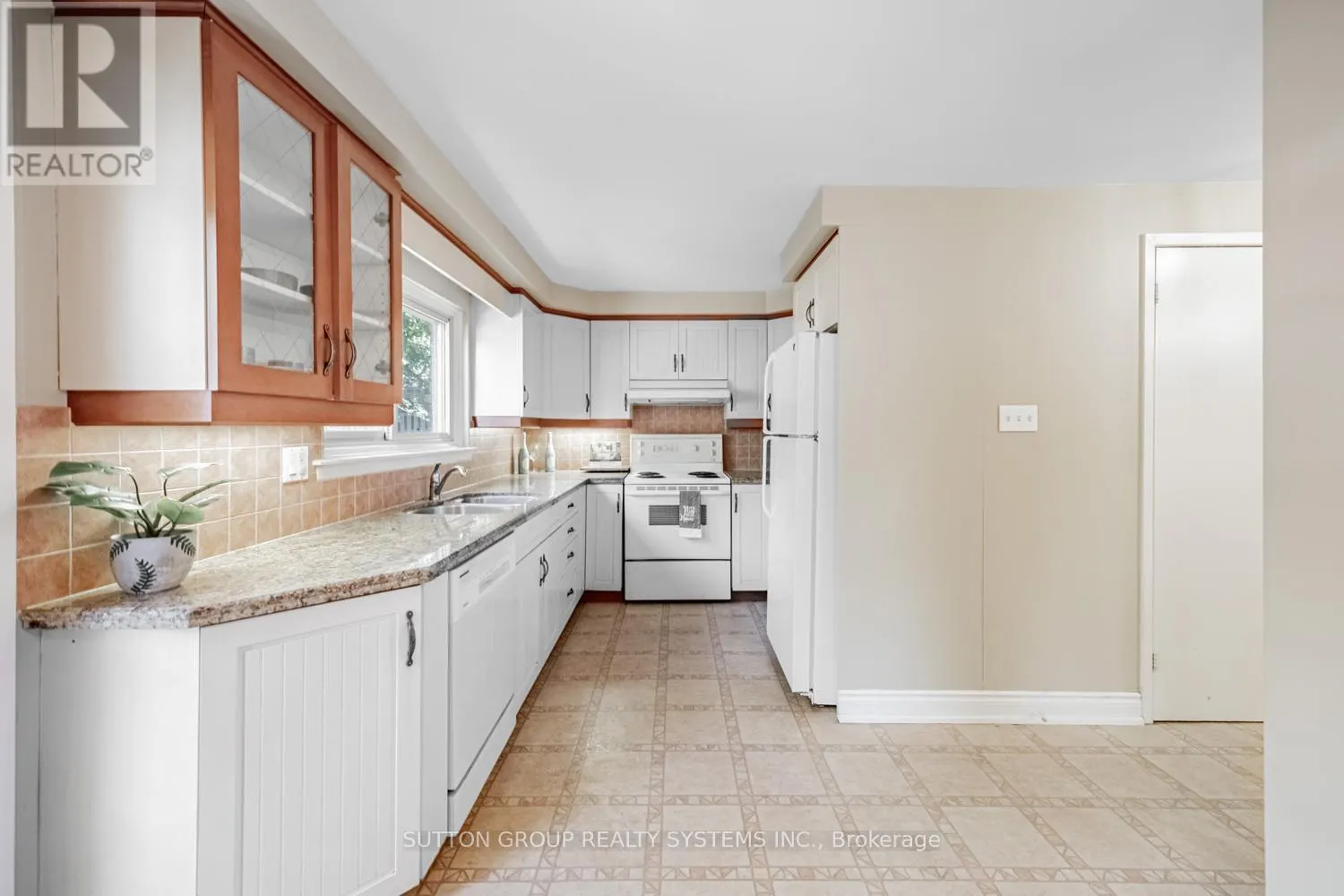 774 BANTING COURT