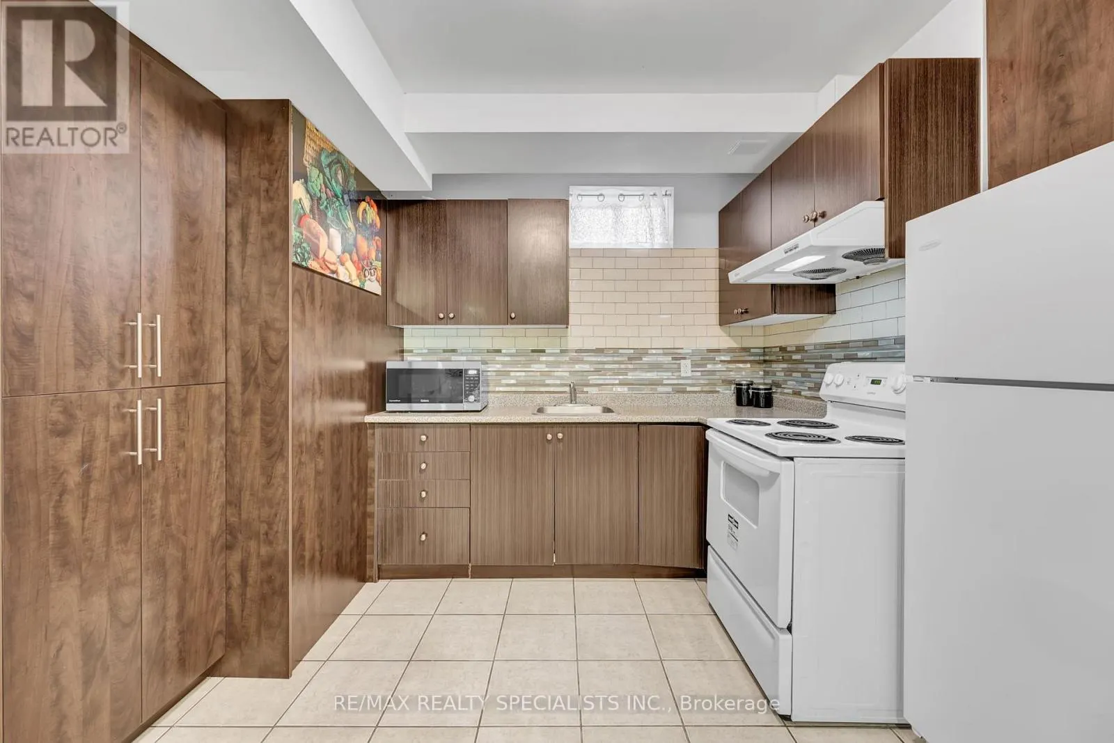 4 TOVEY TERRACE