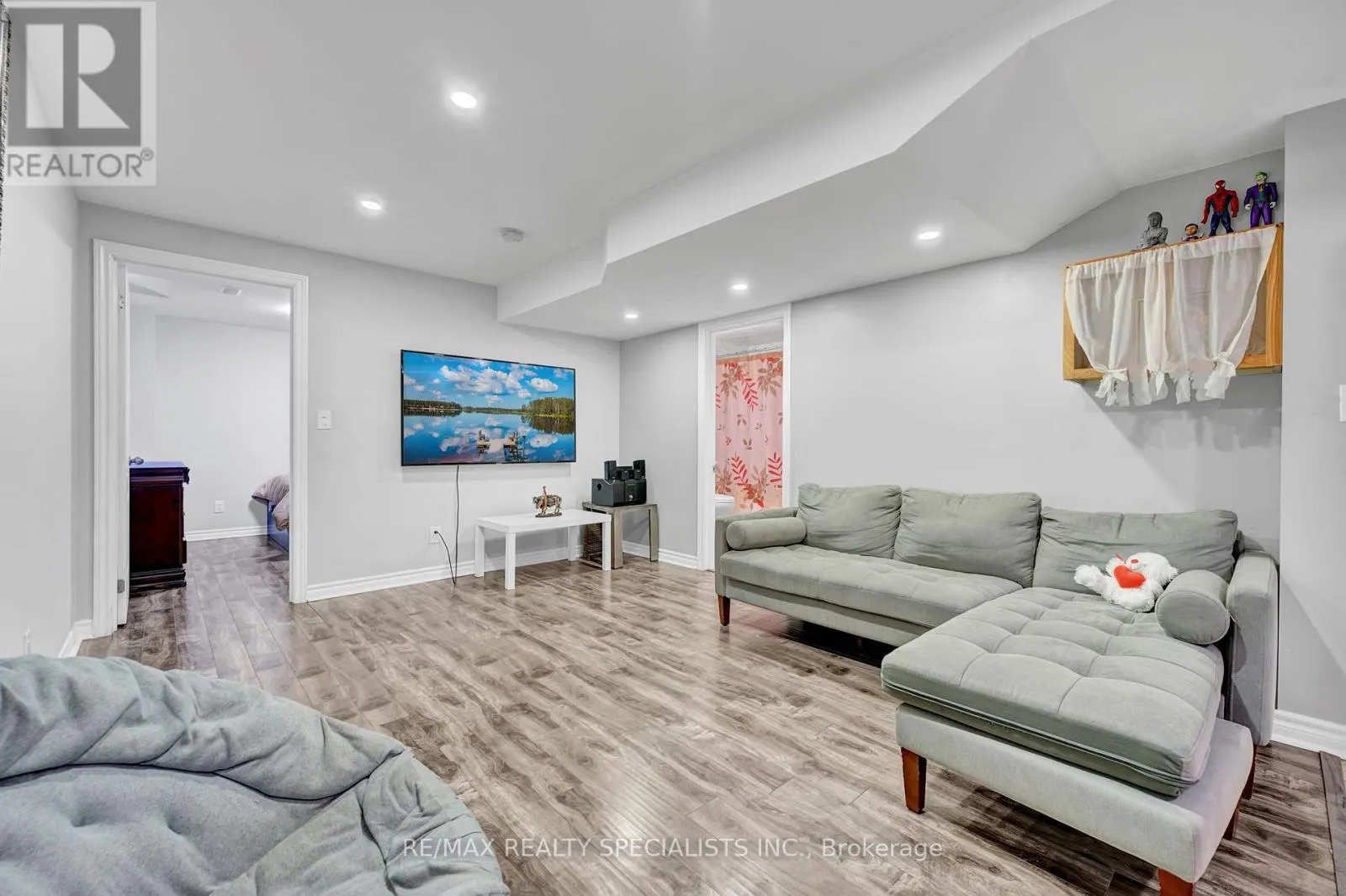 4 TOVEY TERRACE