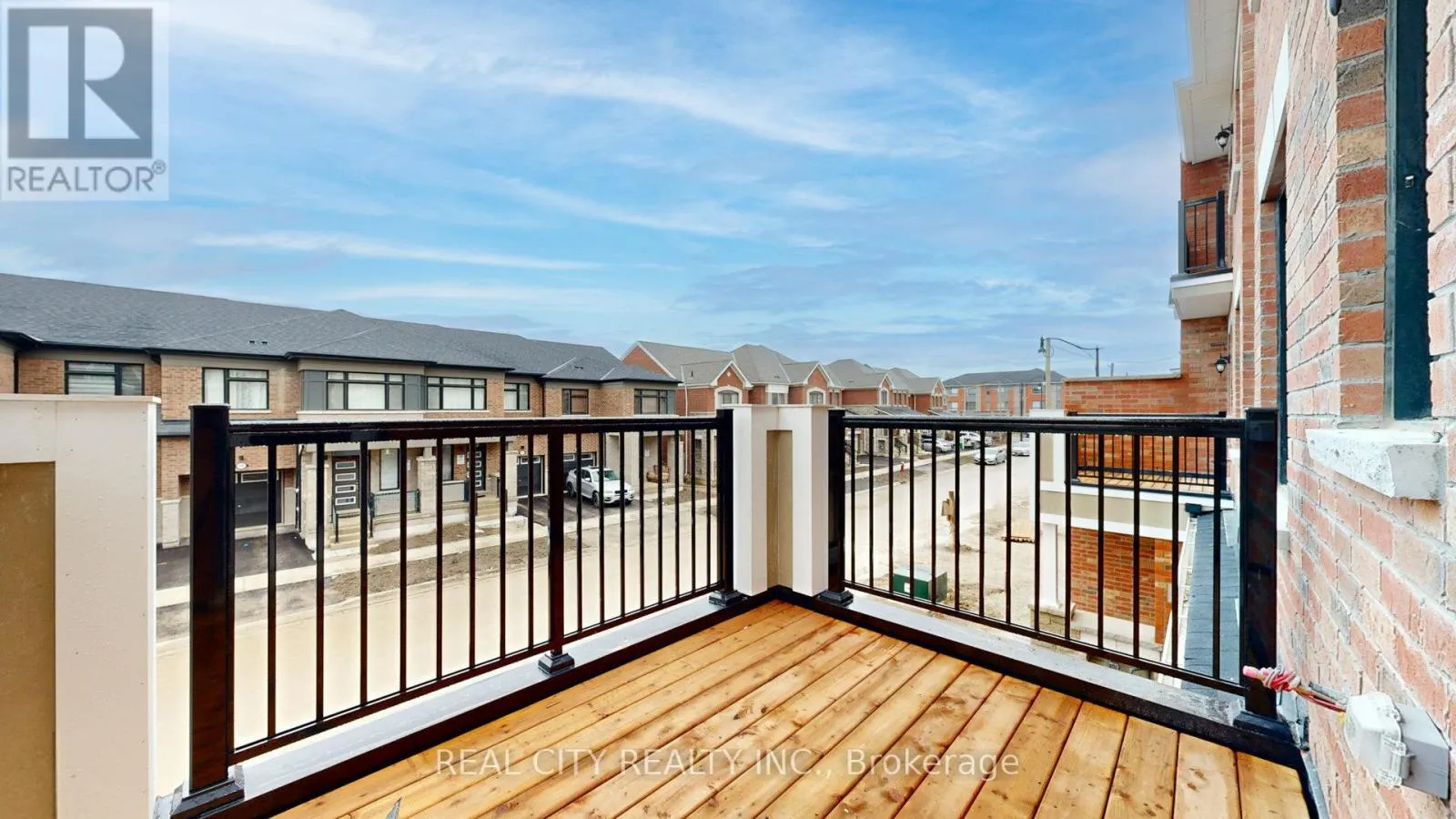 11 KEPPEL CIRCLE W