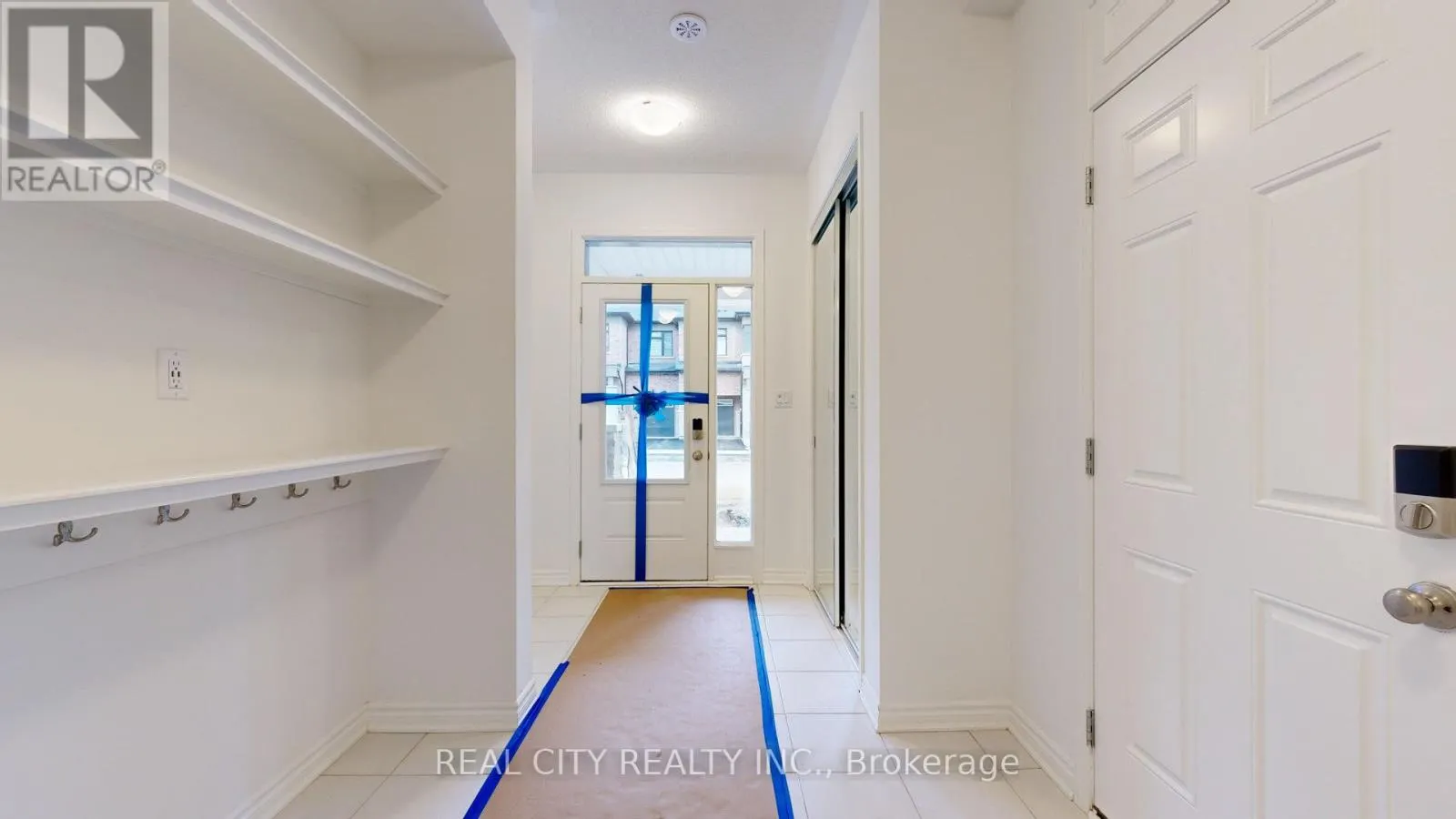 11 KEPPEL CIRCLE W
