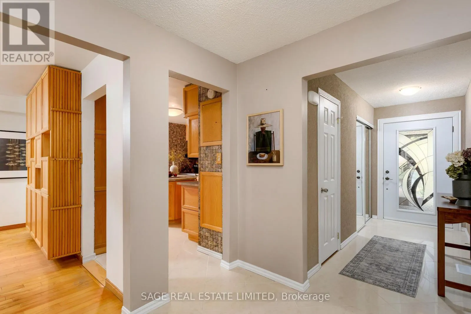 4102 TAFFEY CRESCENT