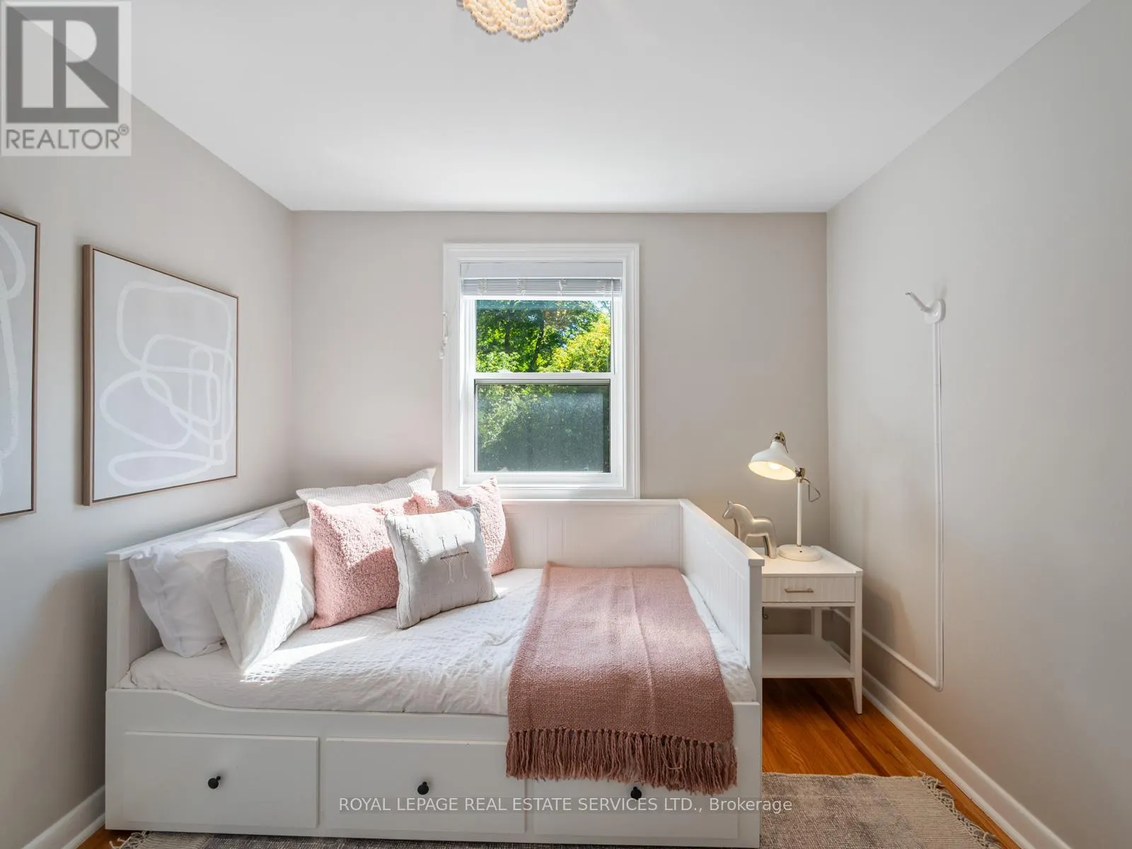 61 SKYLARK ROAD