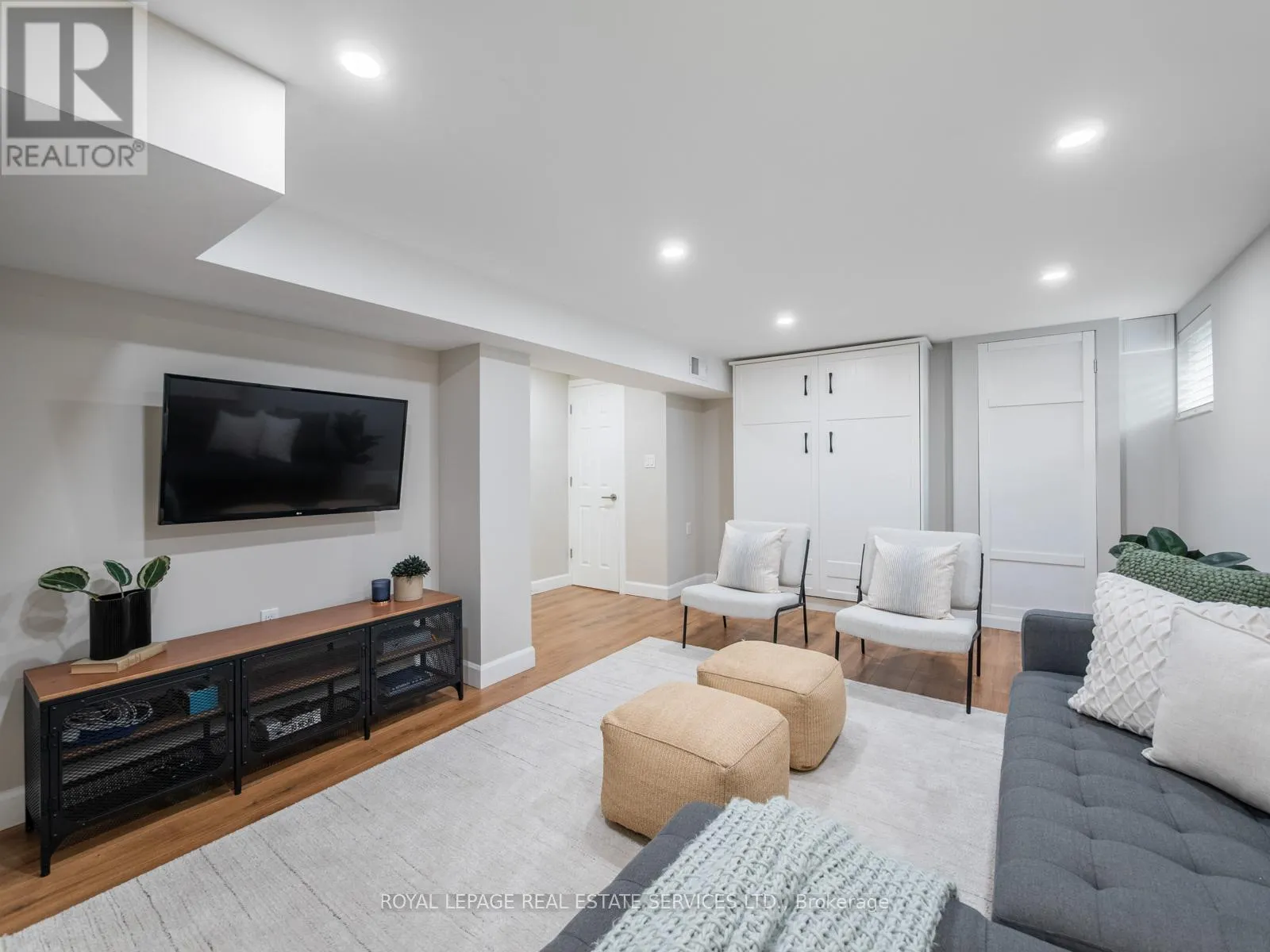 61 SKYLARK ROAD