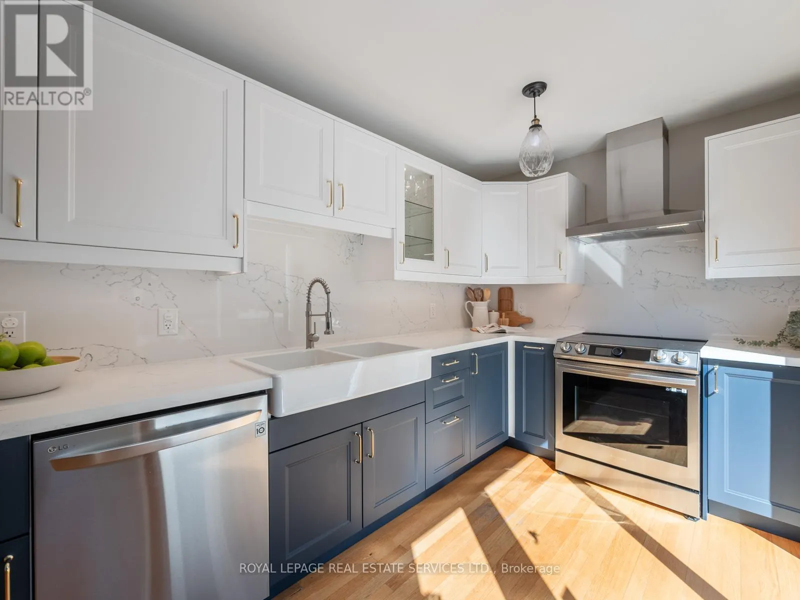 61 SKYLARK ROAD