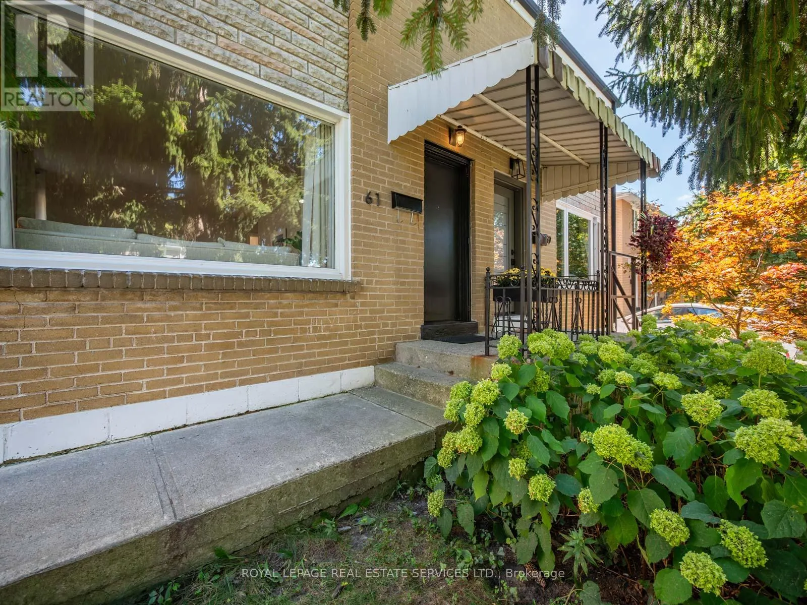 61 SKYLARK ROAD