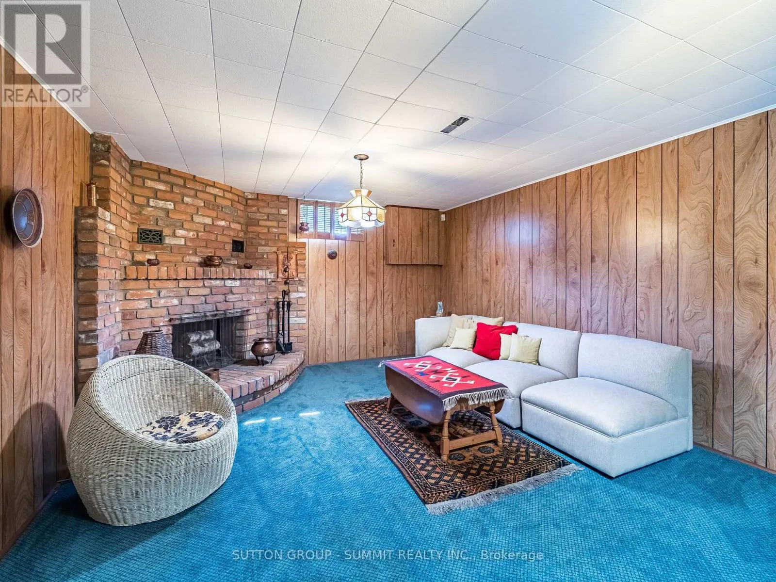 7 LOCHWAY COURT