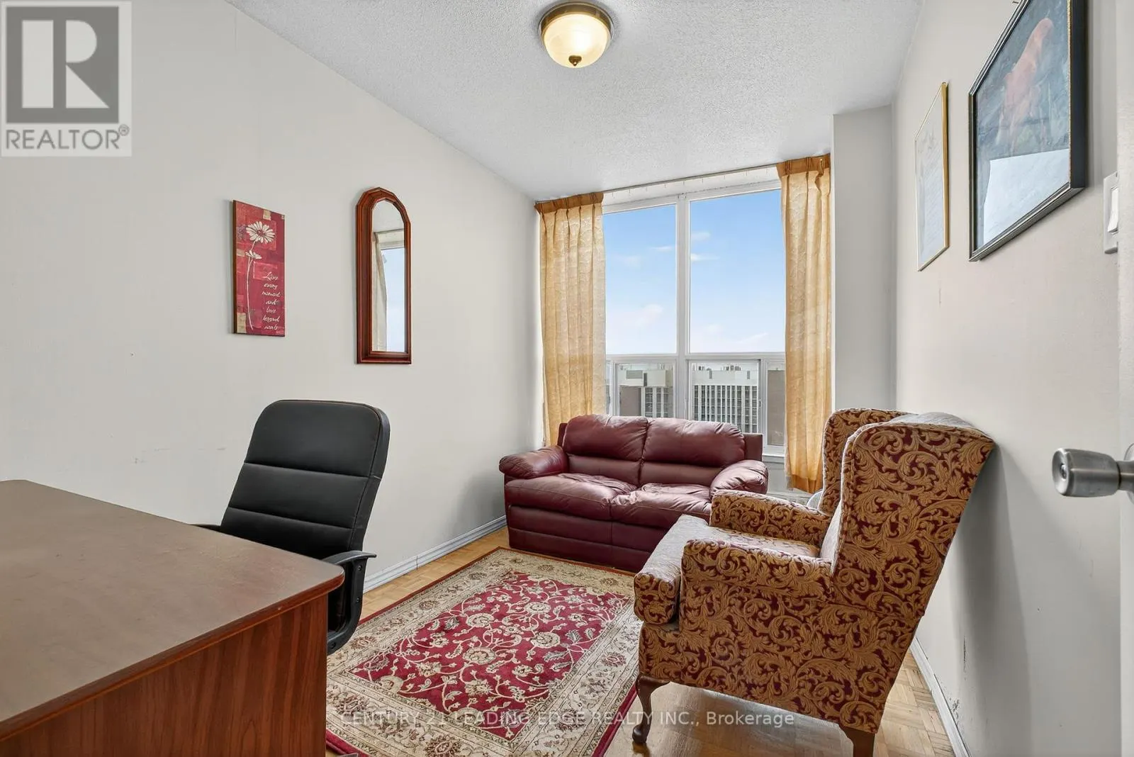 1802 - 85 EMMETT AVENUE