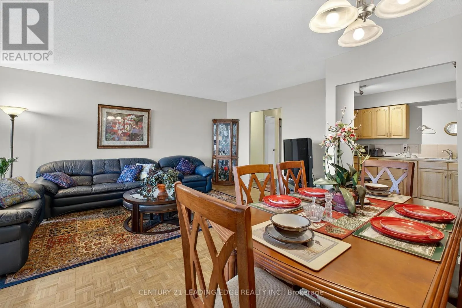 1802 - 85 EMMETT AVENUE