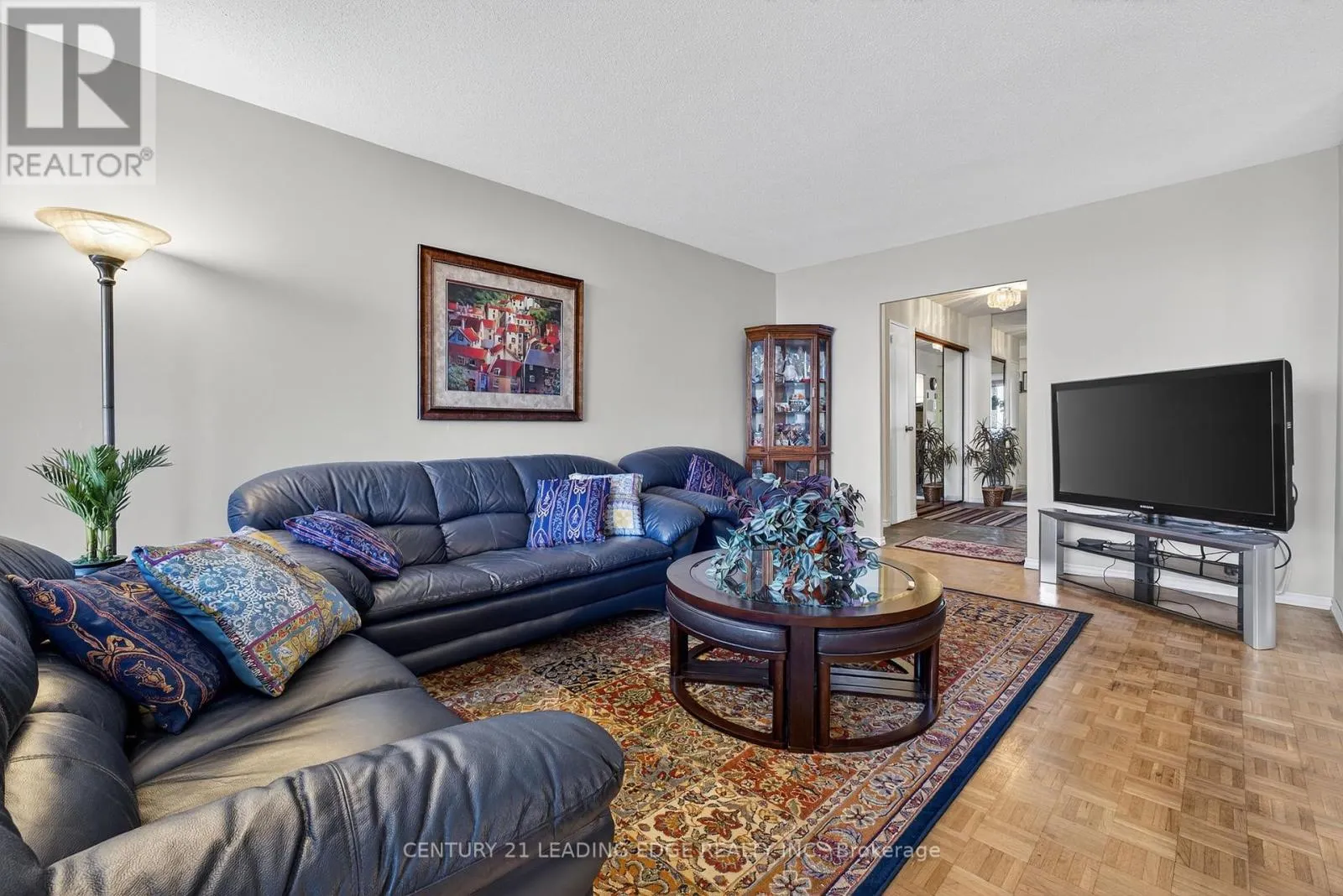 1802 - 85 EMMETT AVENUE