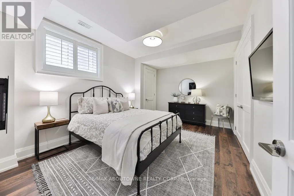 408 SAVILLE CRESCENT